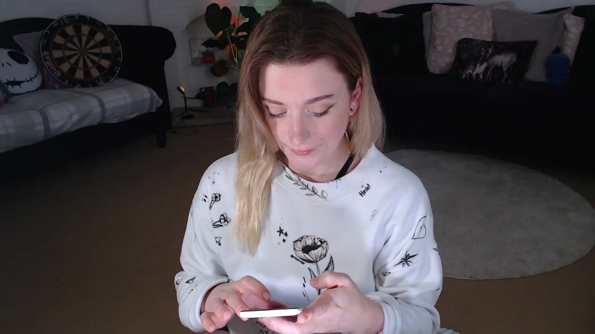 Gallery image thumbnail from DaisyChainedX's myfreecams stream on, 10/11/2023, 14:49 image 9 of 20
