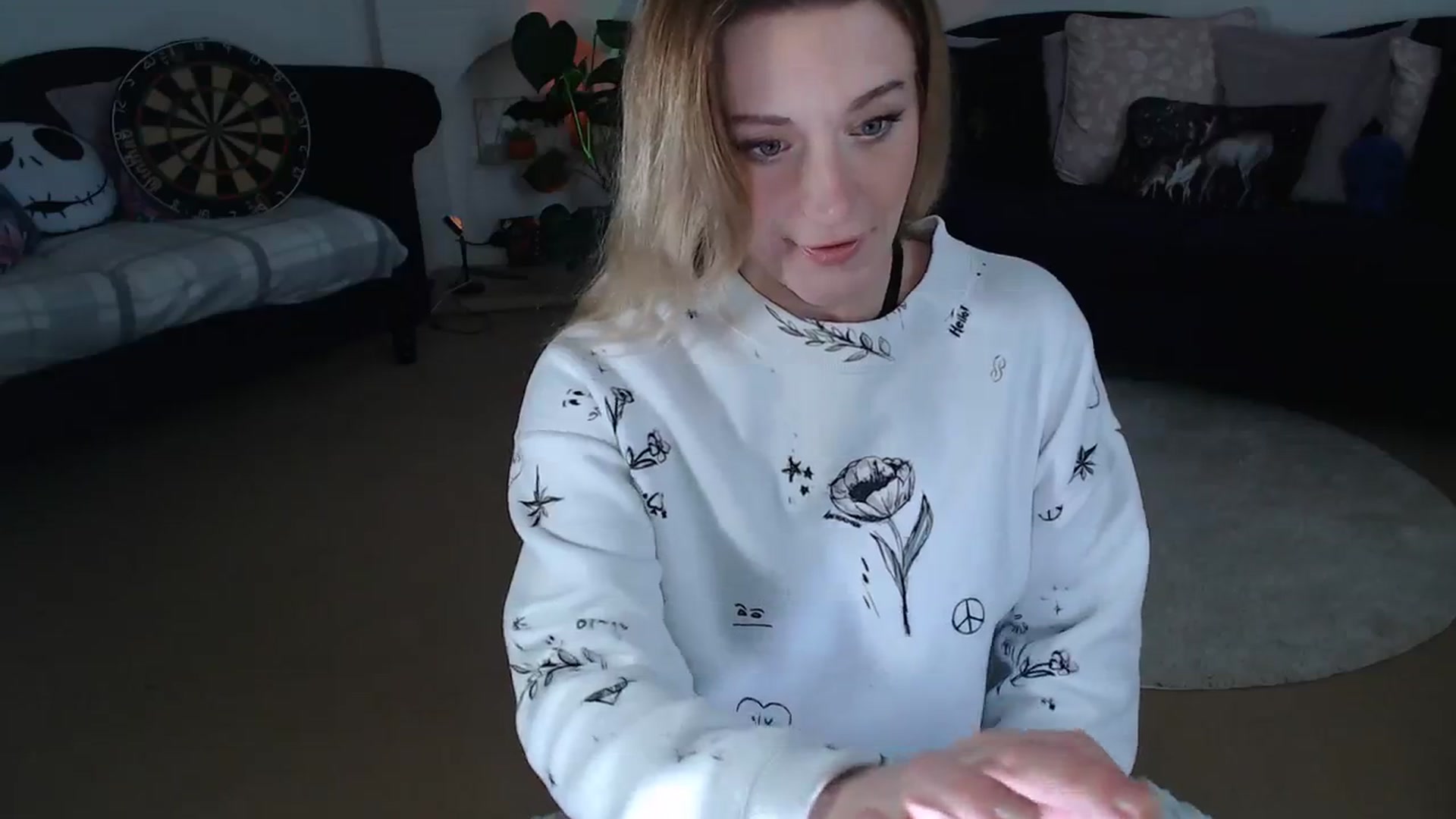 Gallery image thumbnail from DaisyChainedX's myfreecams stream on, 10/11/2023, 14:49 image 2 of 20