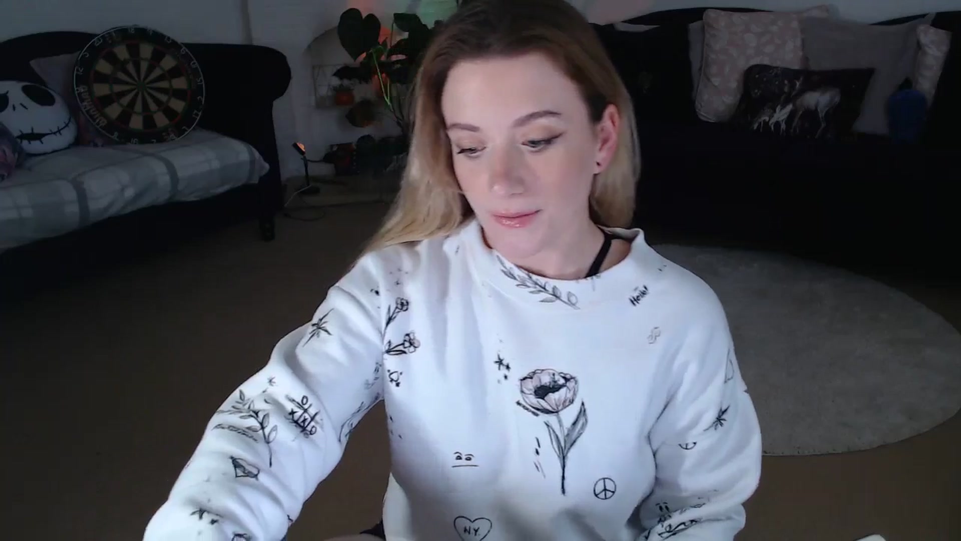 Gallery image thumbnail from DaisyChainedX's myfreecams stream on, 10/11/2023, 14:49 image 8 of 20