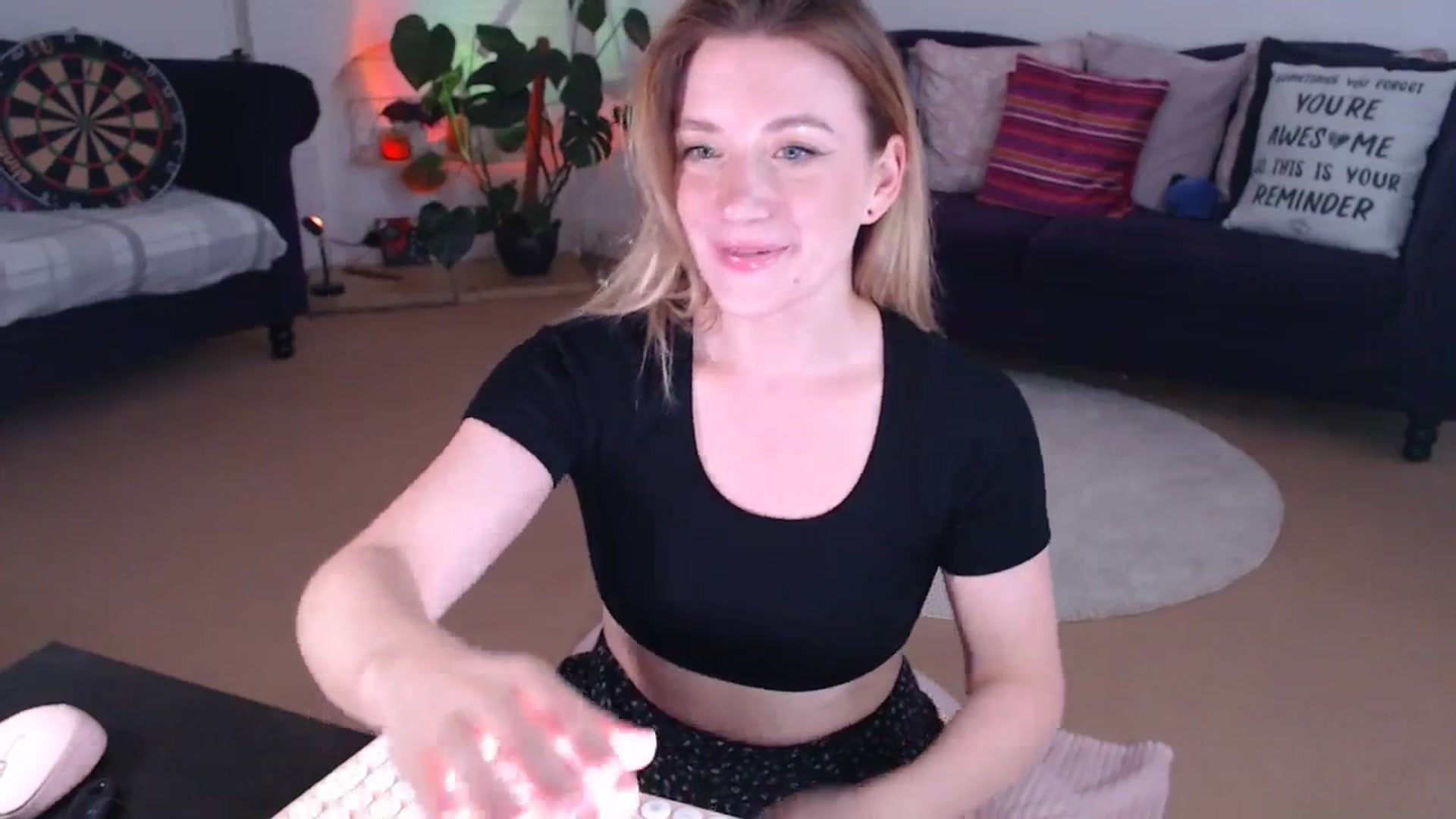 Gallery image thumbnail from DaisyChainedX's myfreecams stream on, 10/12/2023, 14:14 image 5 of 20