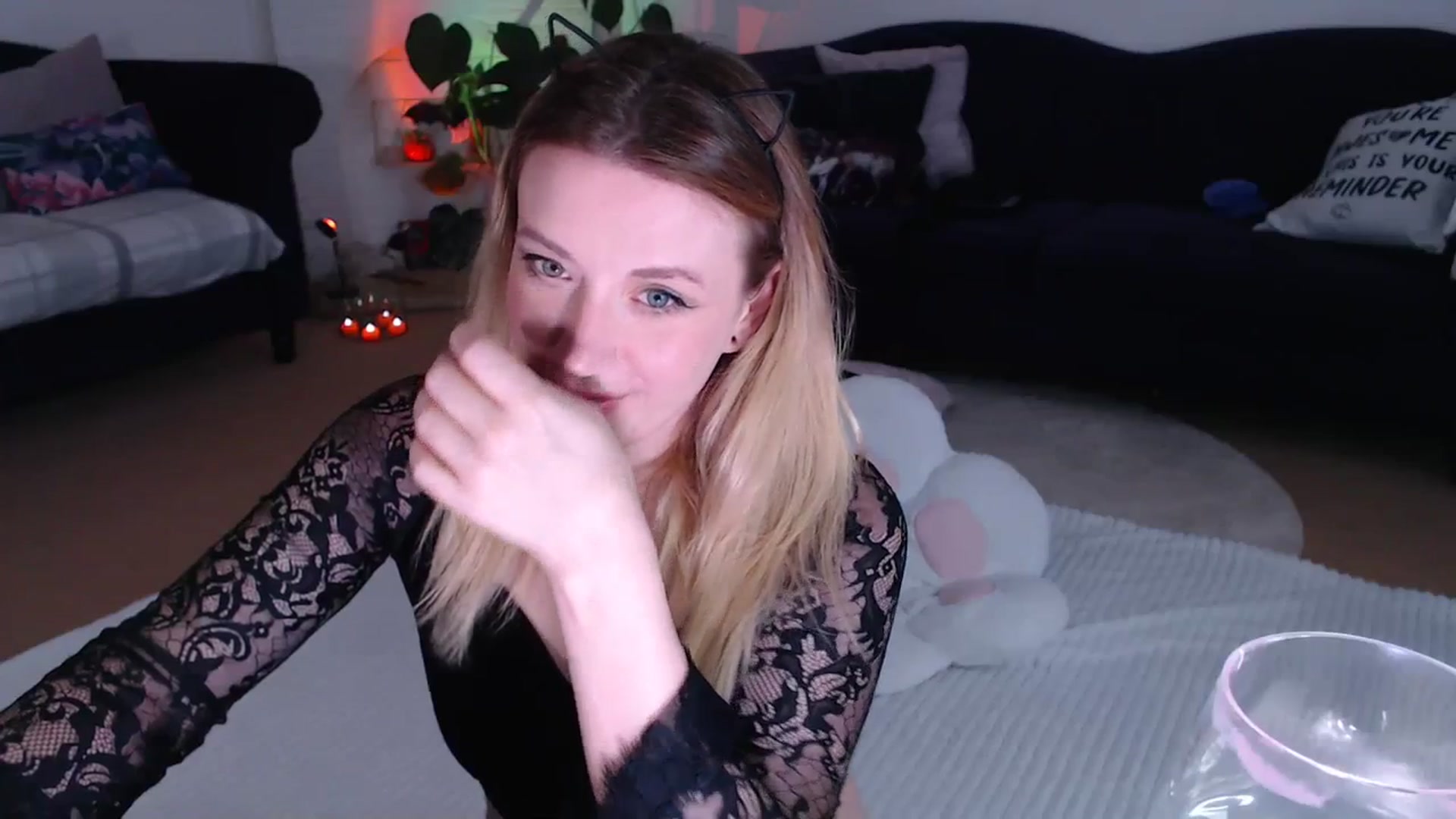 Gallery image thumbnail from DaisyChainedX's myfreecams stream on, 10/13/2023, 15:47 image 16 of 20