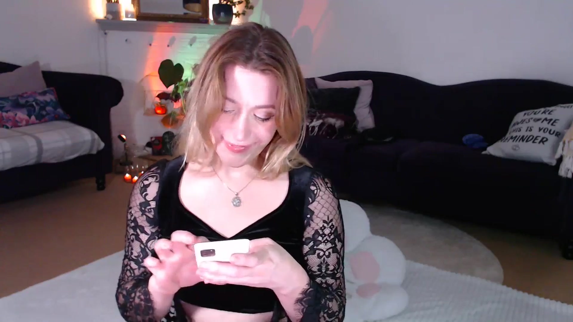 Gallery image thumbnail from DaisyChainedX's myfreecams stream on, 10/13/2023, 16:44 image 7 of 20