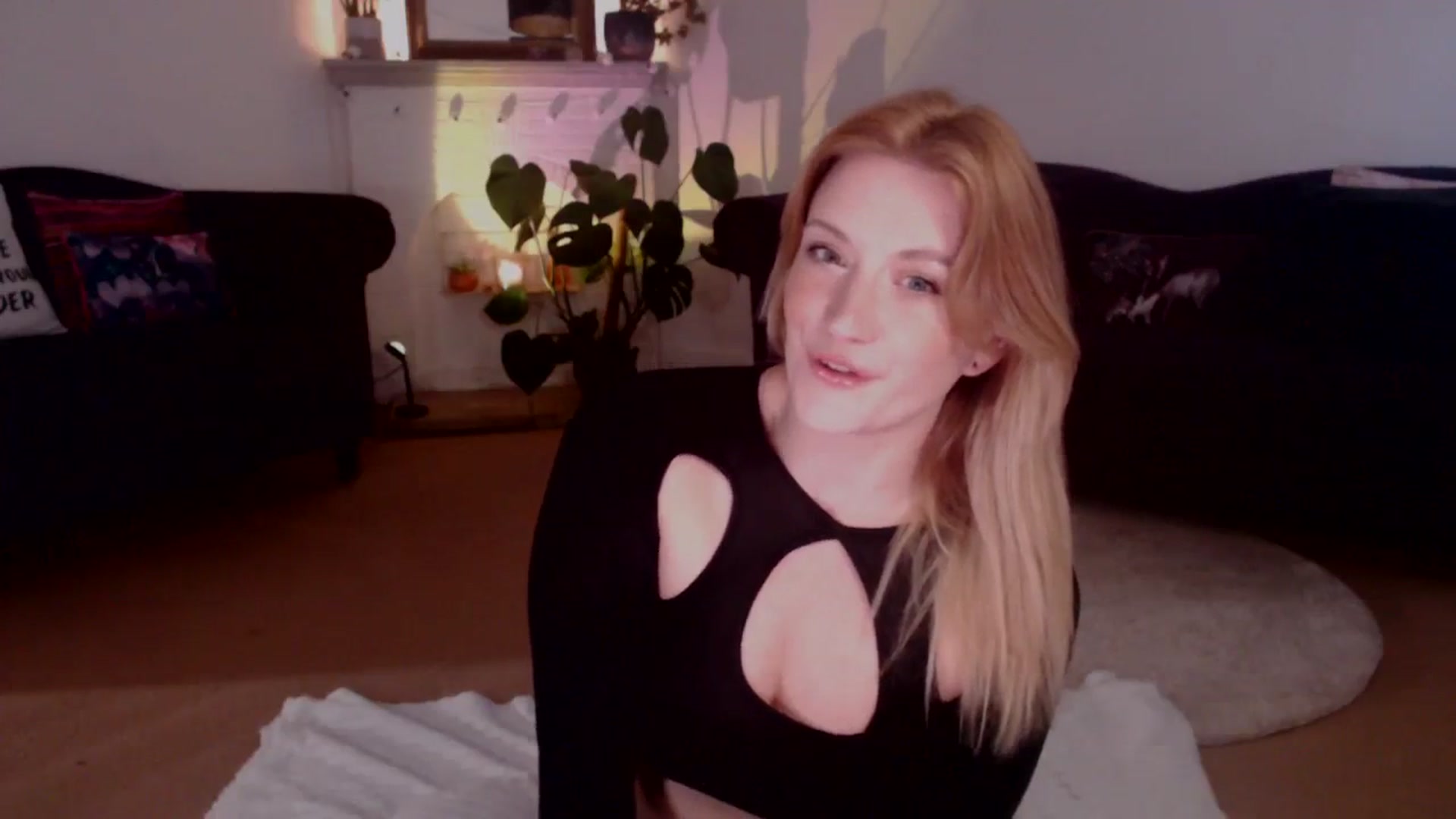 Gallery image thumbnail from DaisyChainedX's myfreecams stream on, 11/06/2023, 14:33 image 13 of 20
