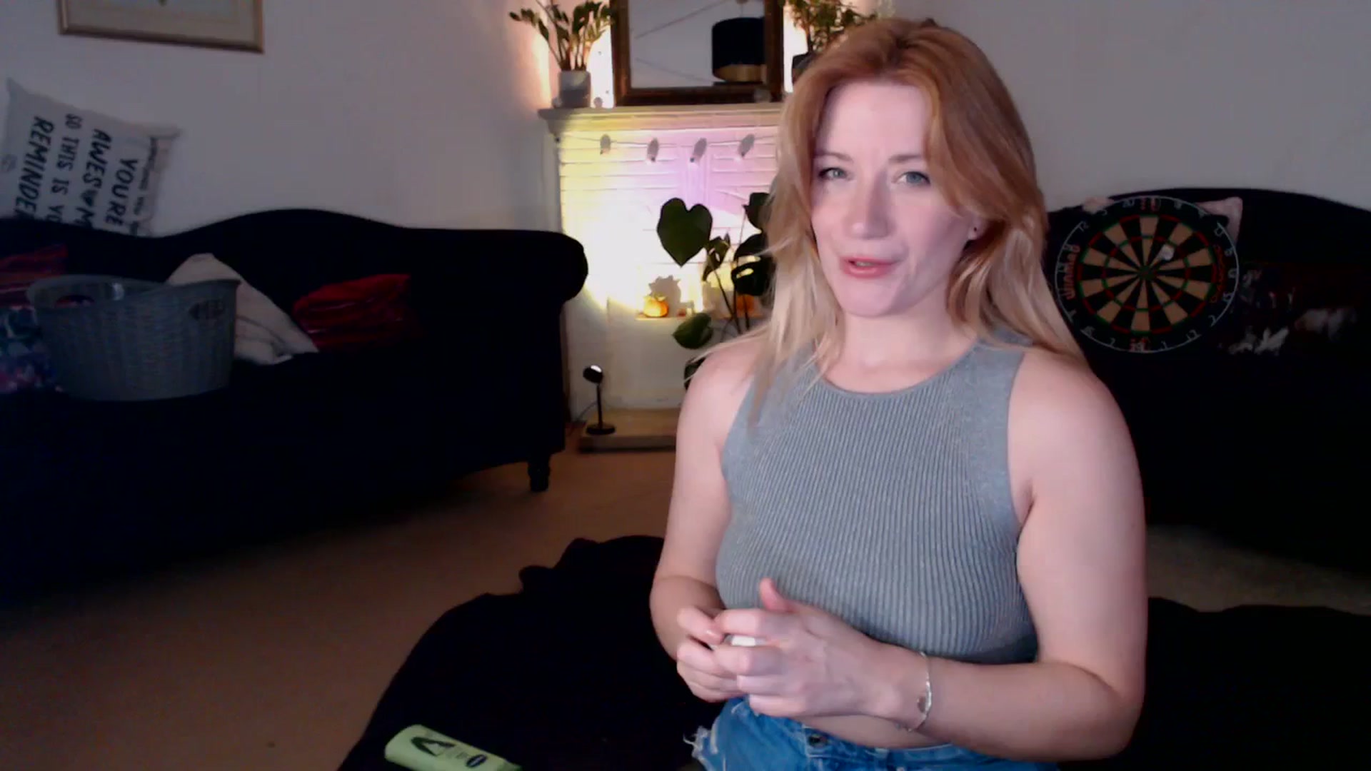 Gallery image thumbnail from DaisyChainedX's myfreecams stream on, 11/13/2023, 18:41 image 16 of 20