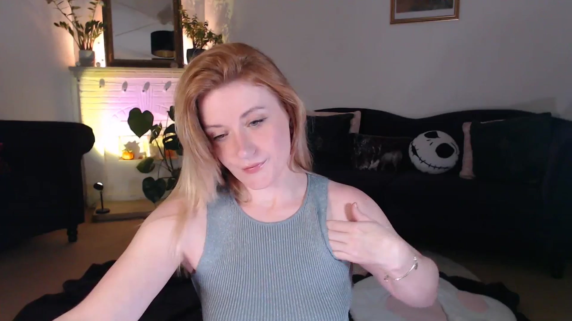 Gallery image thumbnail from DaisyChainedX's myfreecams stream on, 11/13/2023, 18:41 image 5 of 20