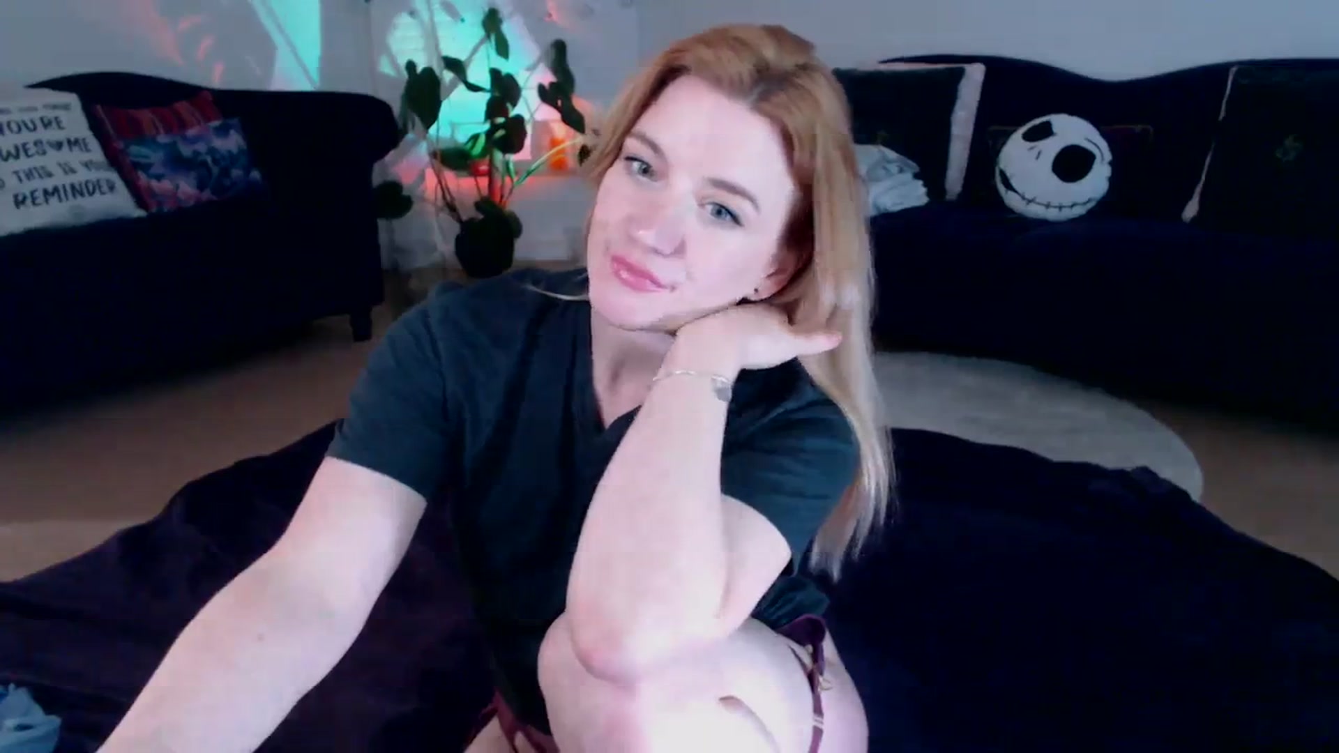 Gallery image thumbnail from DaisyChainedX's myfreecams stream on, 11/14/2023, 15:01 image 9 of 20
