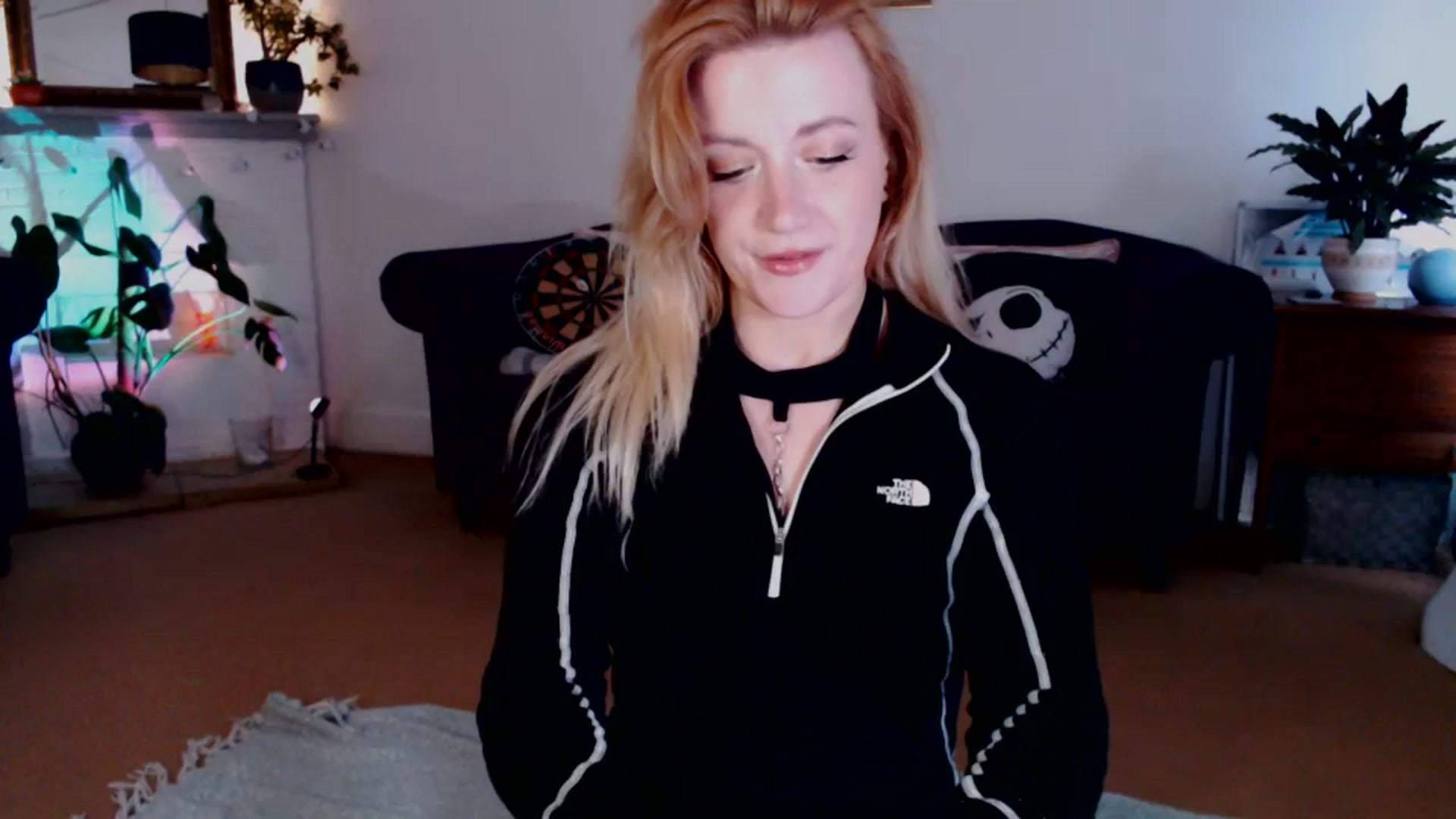Gallery image thumbnail from DaisyChainedX's myfreecams stream on, 11/16/2023, 14:51 image 1 of 20