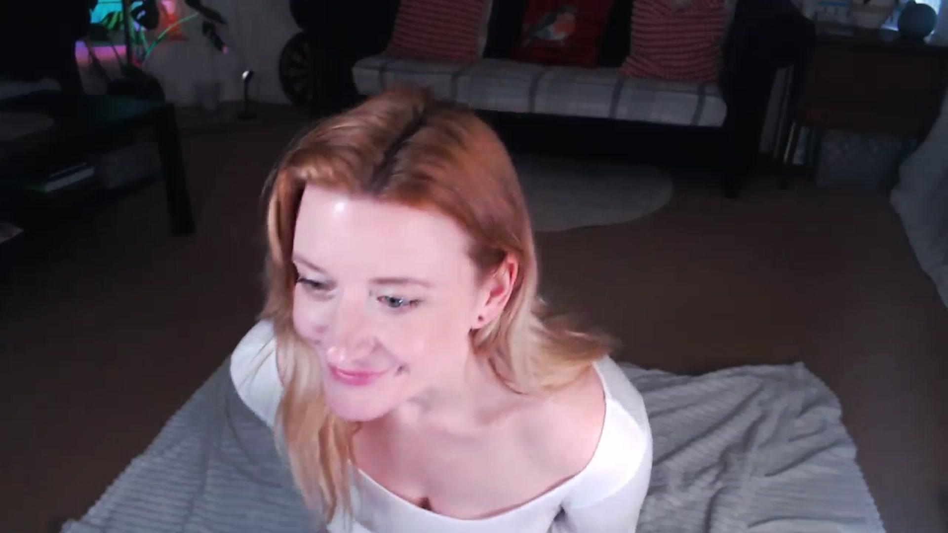 Gallery image thumbnail from DaisyChainedX's myfreecams stream on, 11/17/2023, 15:22 image 7 of 20