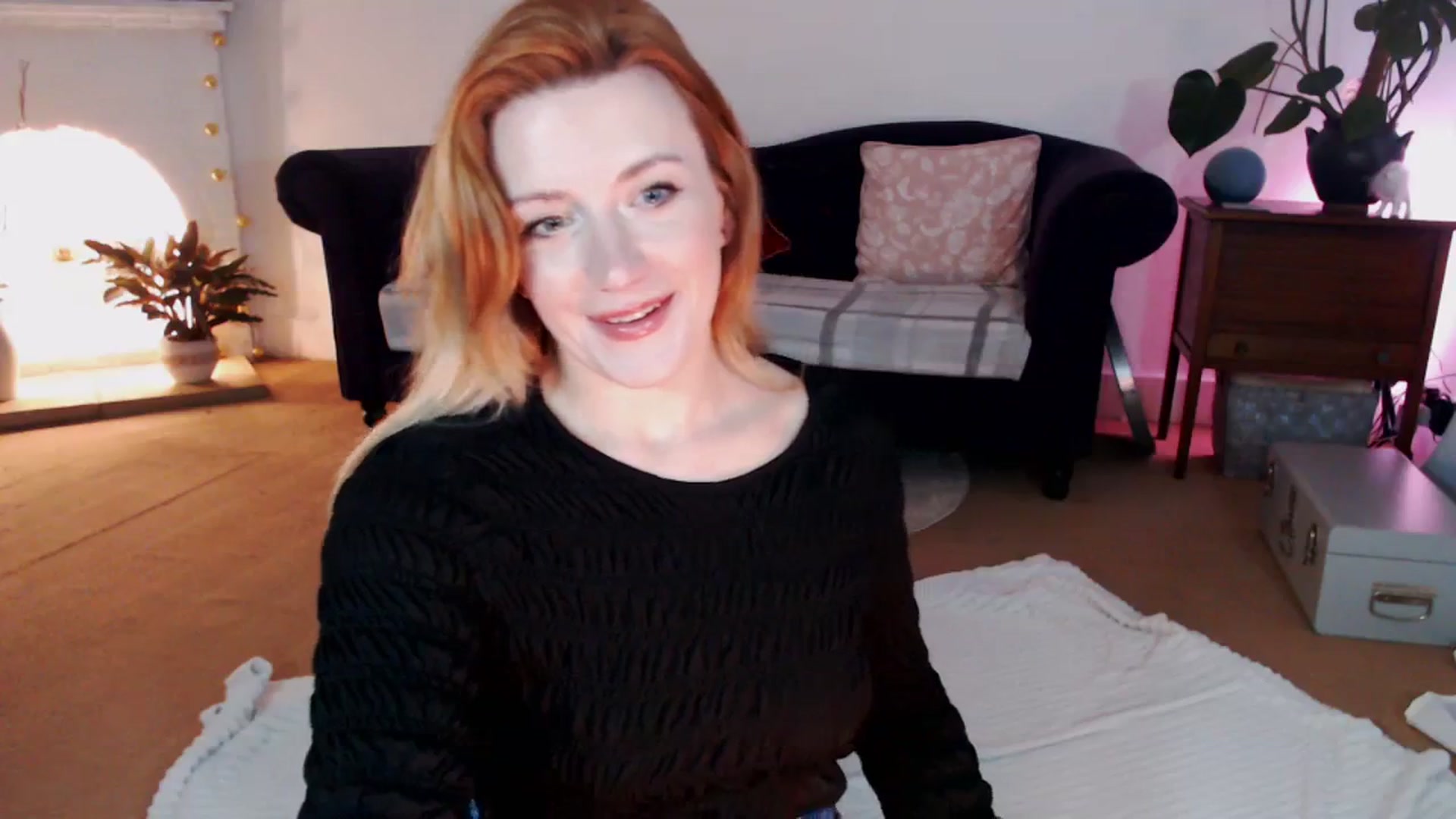 Gallery image thumbnail from DaisyChainedX's myfreecams stream on, 11/27/2023, 14:38 image 11 of 20