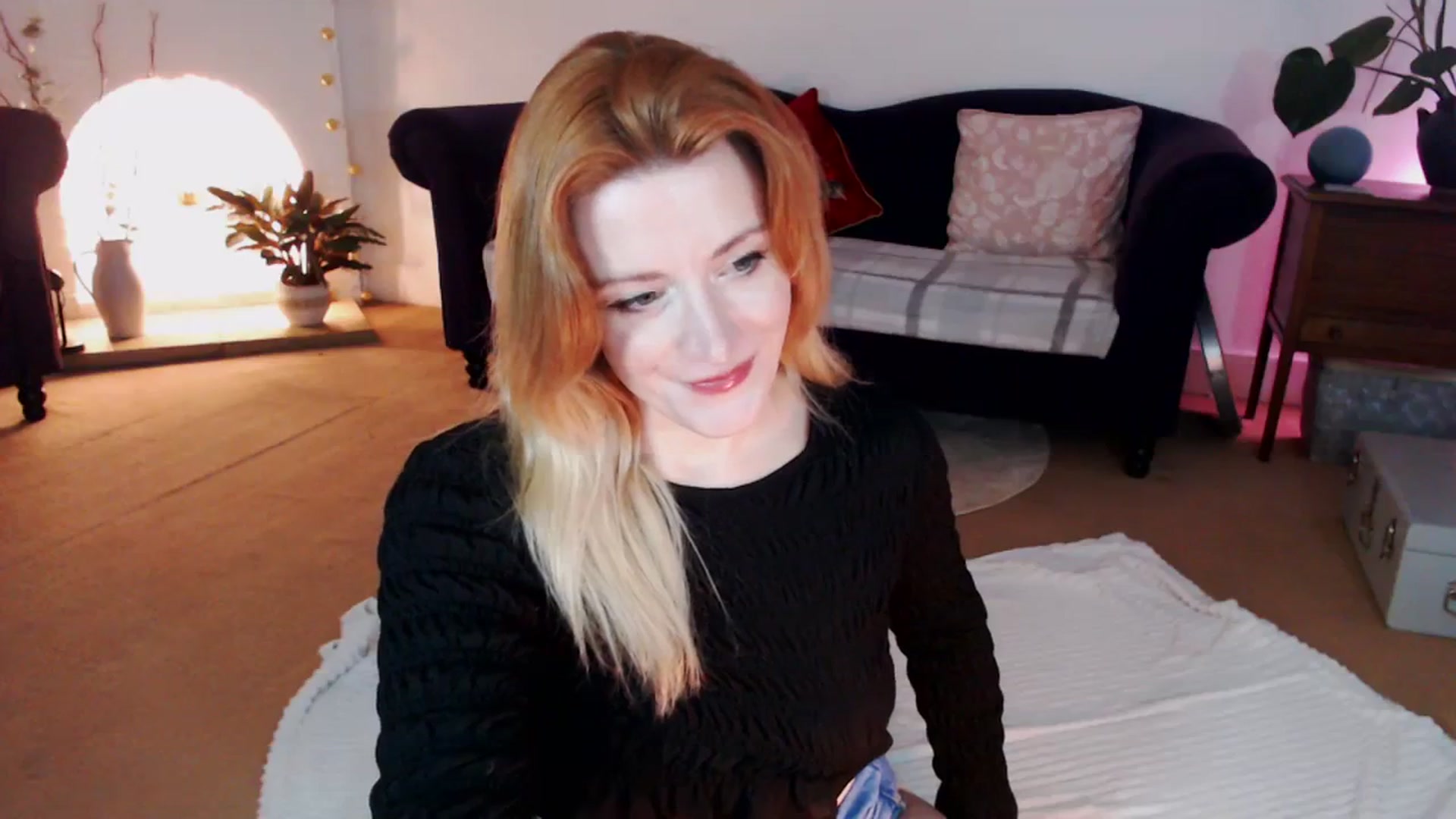 Gallery image thumbnail from DaisyChainedX's myfreecams stream on, 11/27/2023, 14:38 image 18 of 20