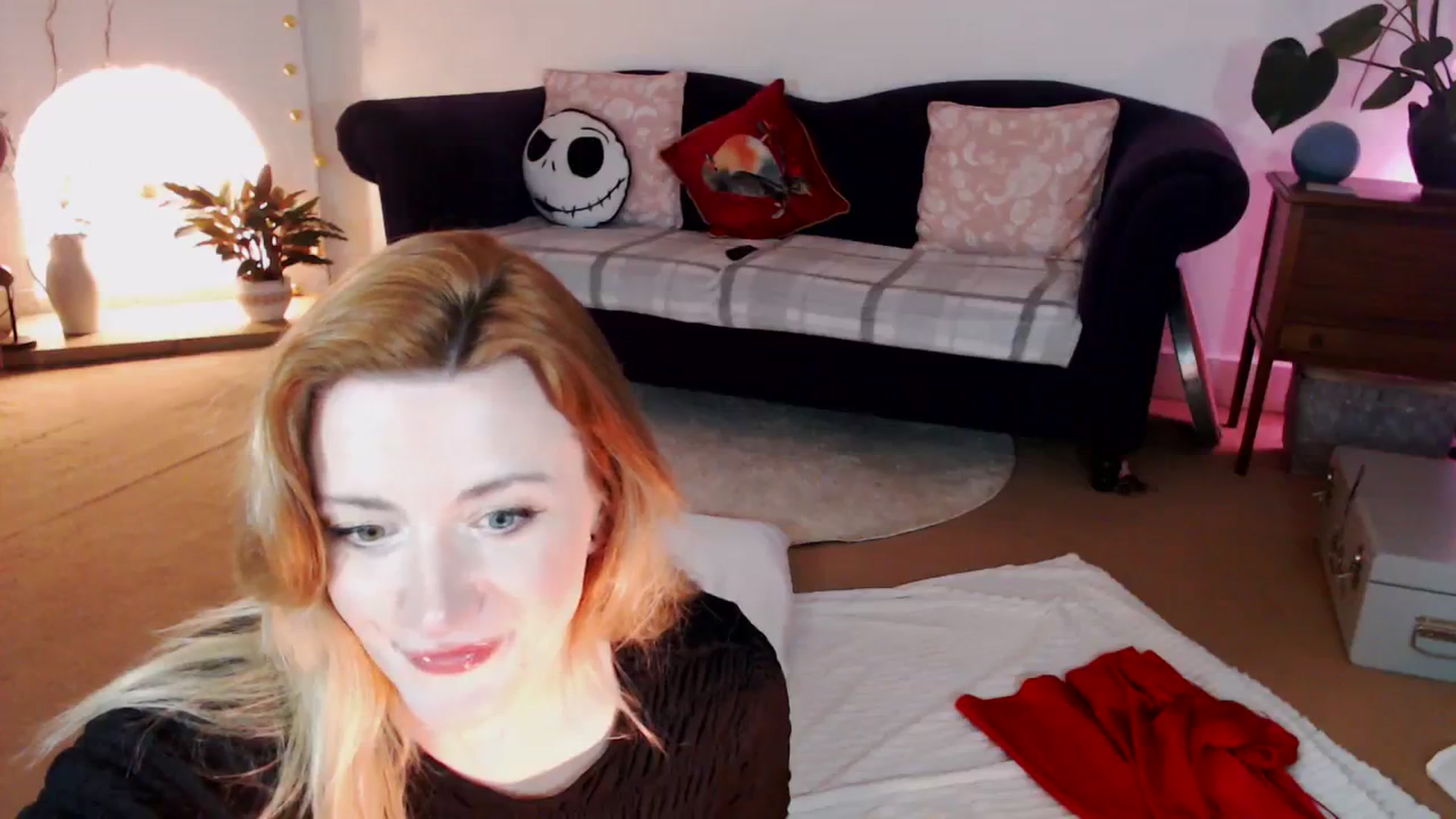 Gallery image thumbnail from DaisyChainedX's myfreecams stream on, 11/27/2023, 16:07 image 7 of 20