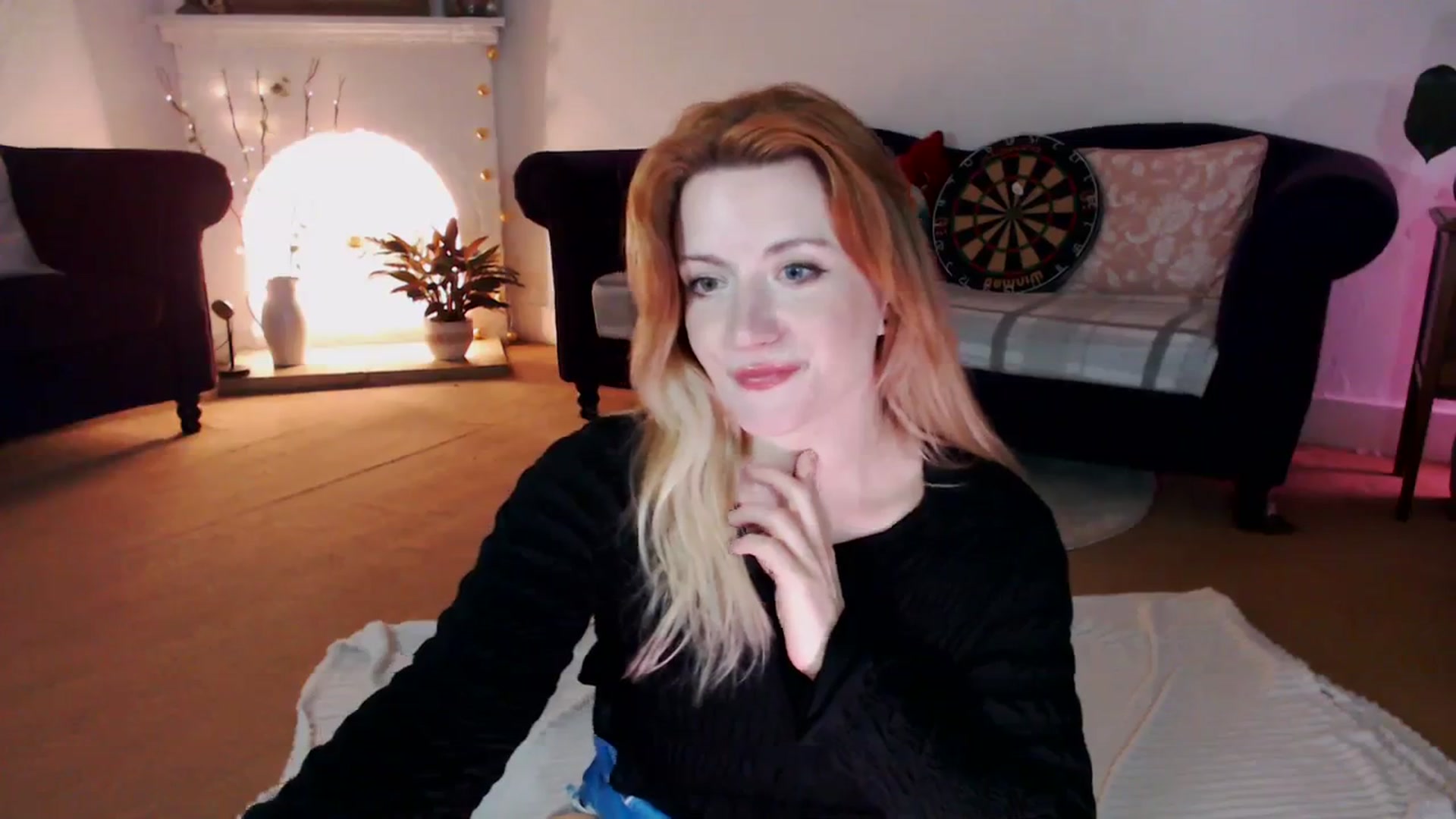 Gallery image thumbnail from DaisyChainedX's myfreecams stream on, 11/27/2023, 18:43 image 19 of 20