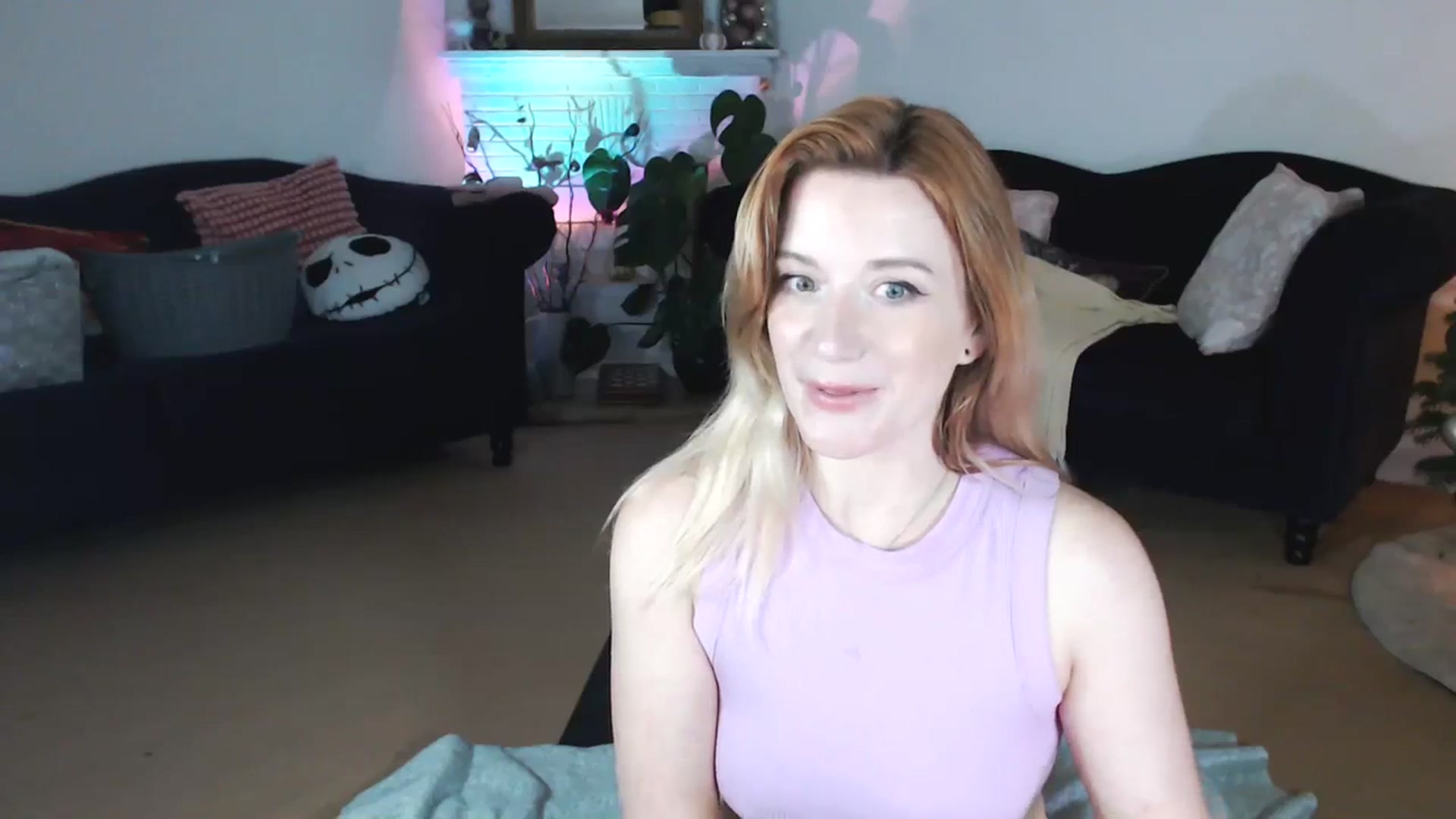 Gallery image thumbnail from DaisyChainedX's myfreecams stream on, 12/05/2023, 17:48 image 12 of 20