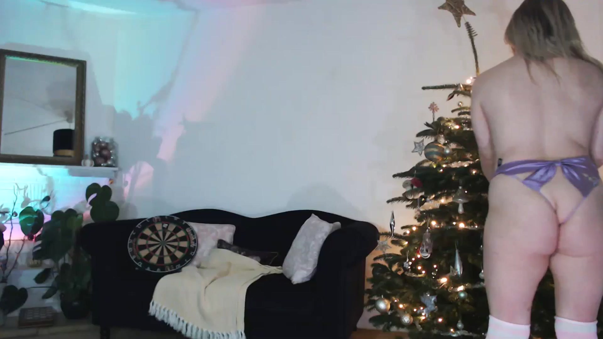 Gallery image thumbnail from DaisyChainedX's myfreecams stream on, 12/05/2023, 18:18 image 16 of 20