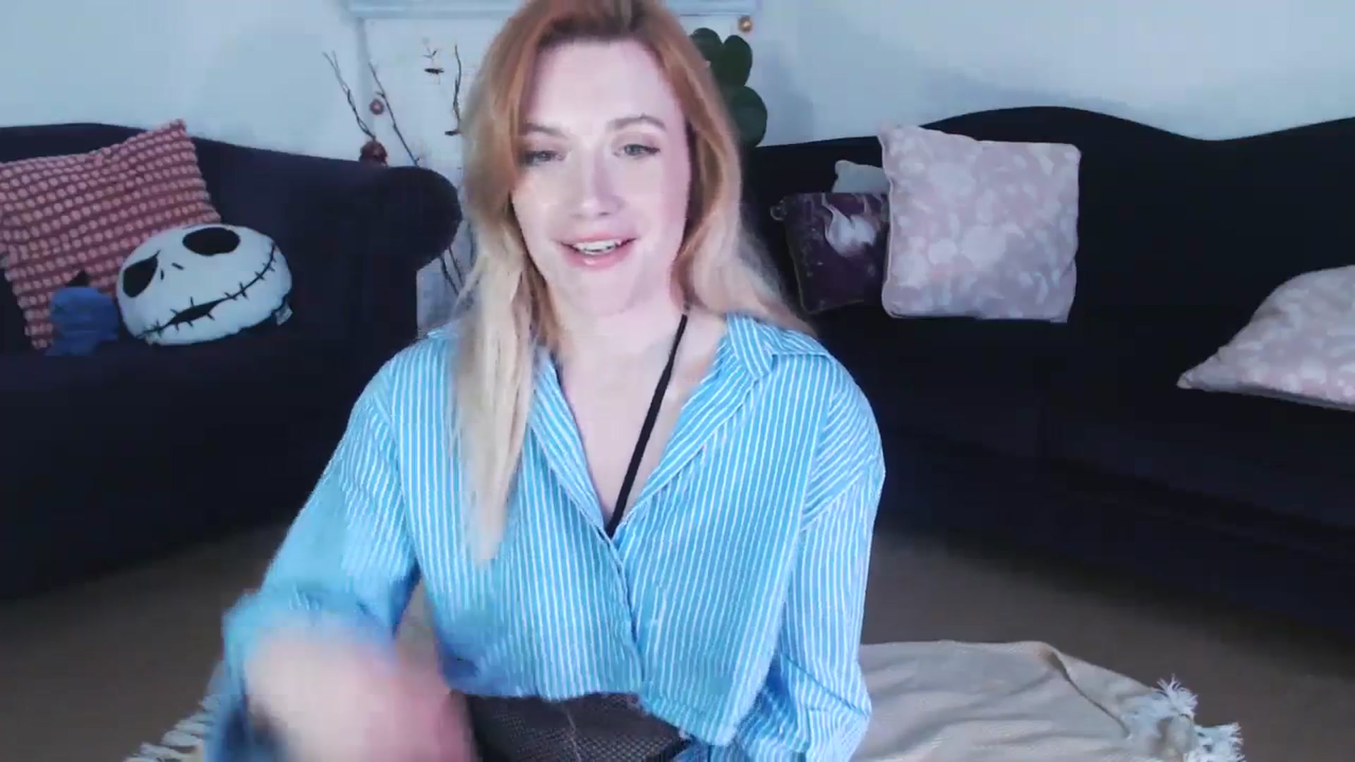 Gallery image thumbnail from DaisyChainedX's myfreecams stream on, 12/06/2023, 16:02 image 11 of 20