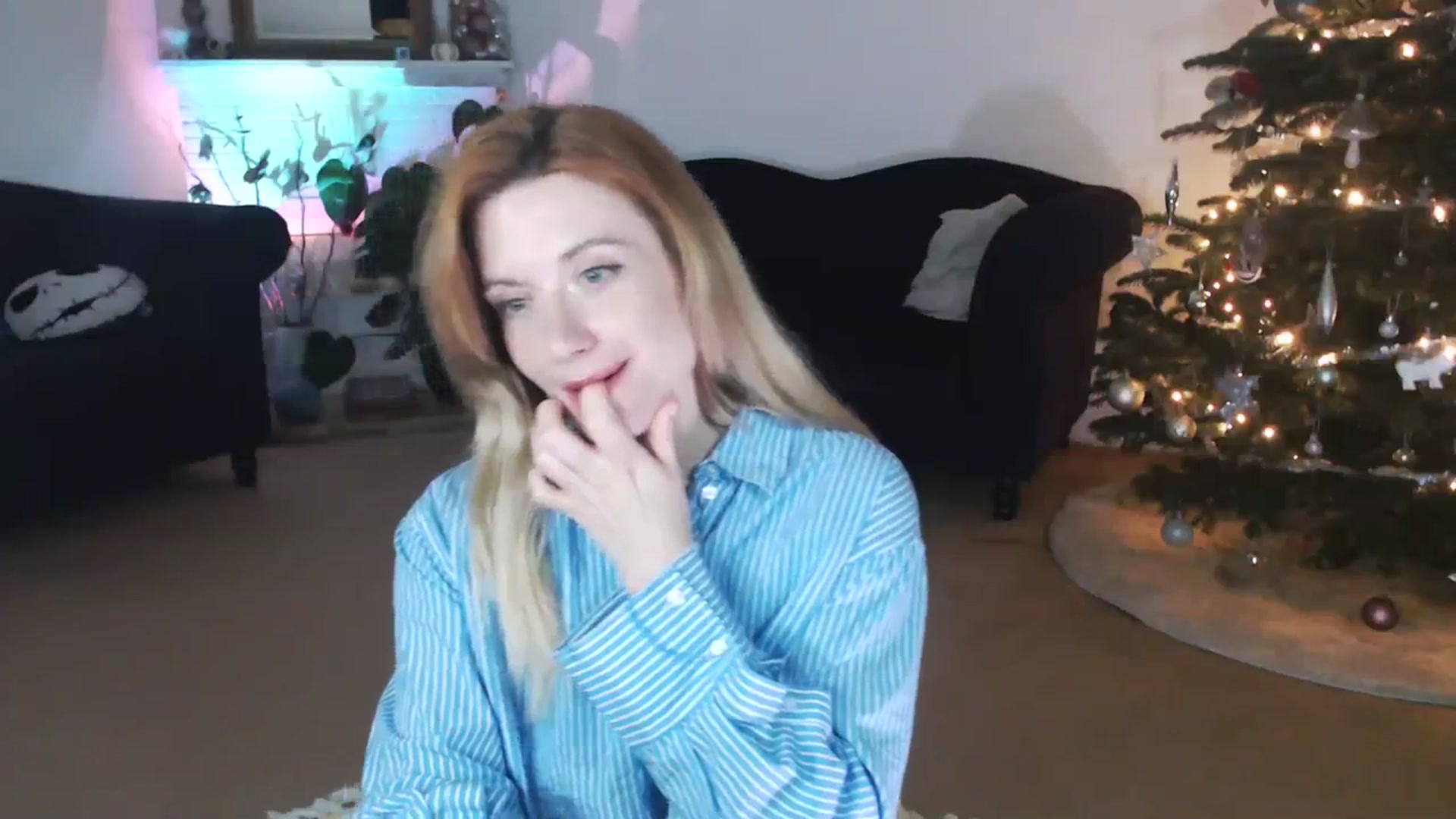 Gallery image thumbnail from DaisyChainedX's myfreecams stream on, 12/06/2023, 18:05 image 5 of 20