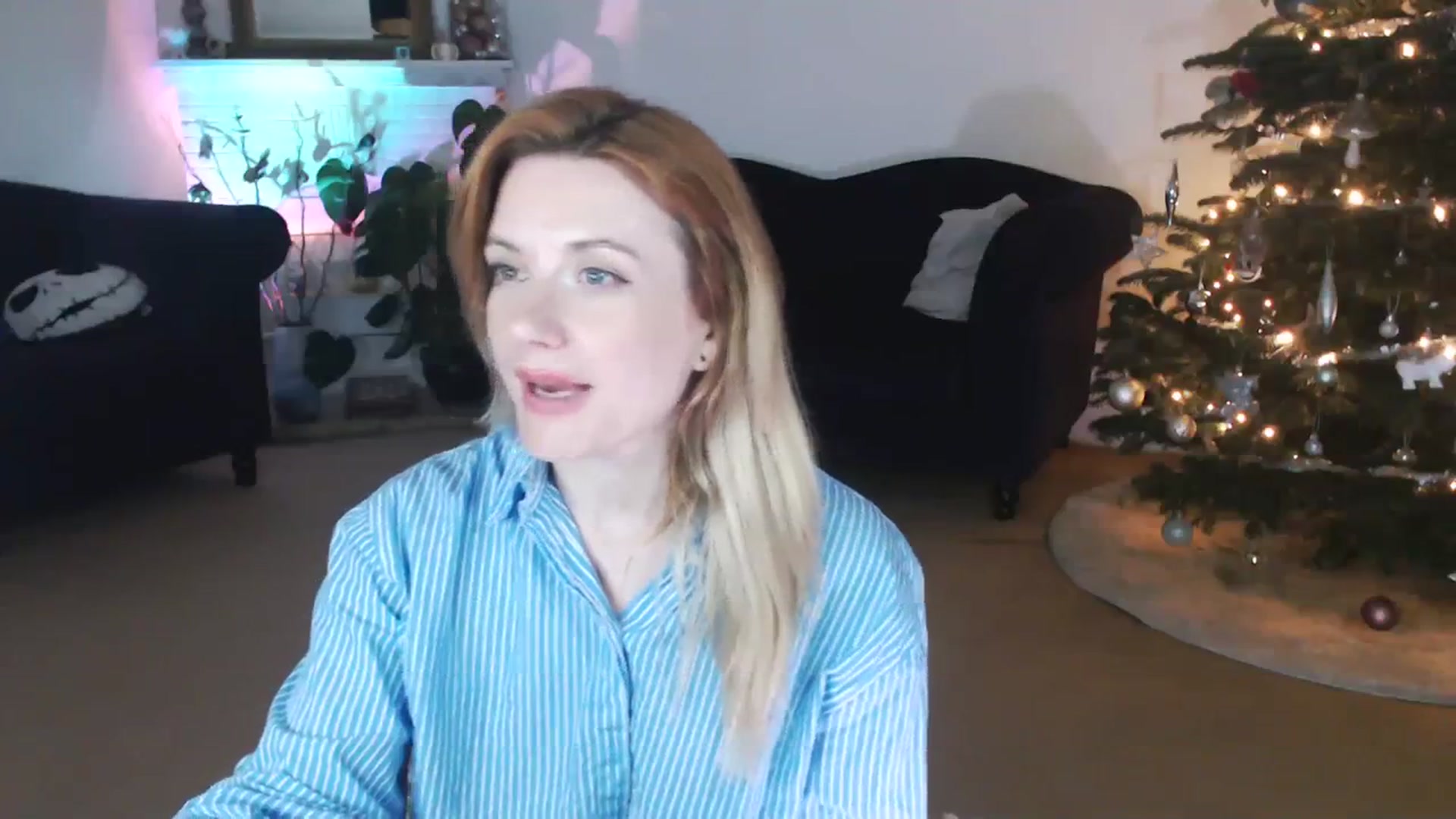 Gallery image thumbnail from DaisyChainedX's myfreecams stream on, 12/06/2023, 18:05 image 7 of 20