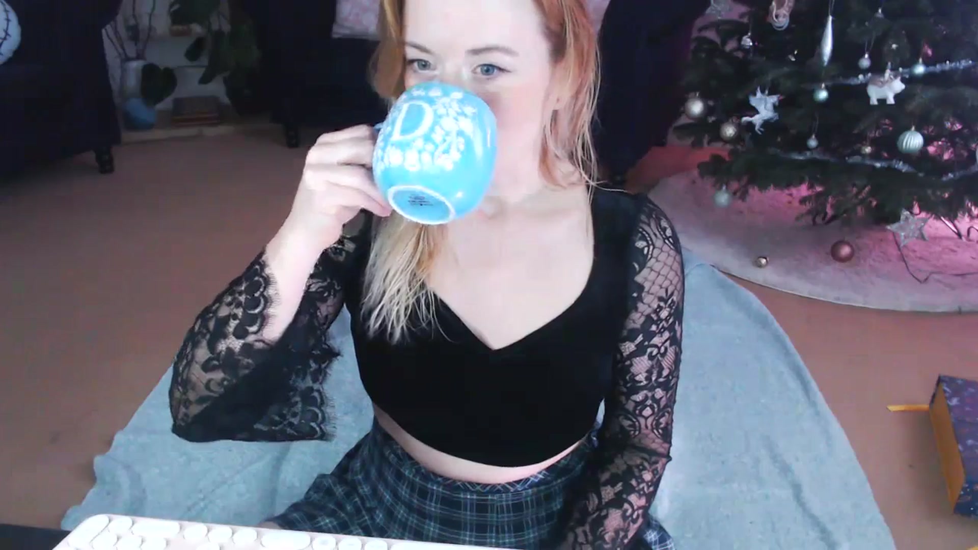 Gallery image thumbnail from DaisyChainedX's myfreecams stream on, 12/07/2023, 12:53 image 12 of 20