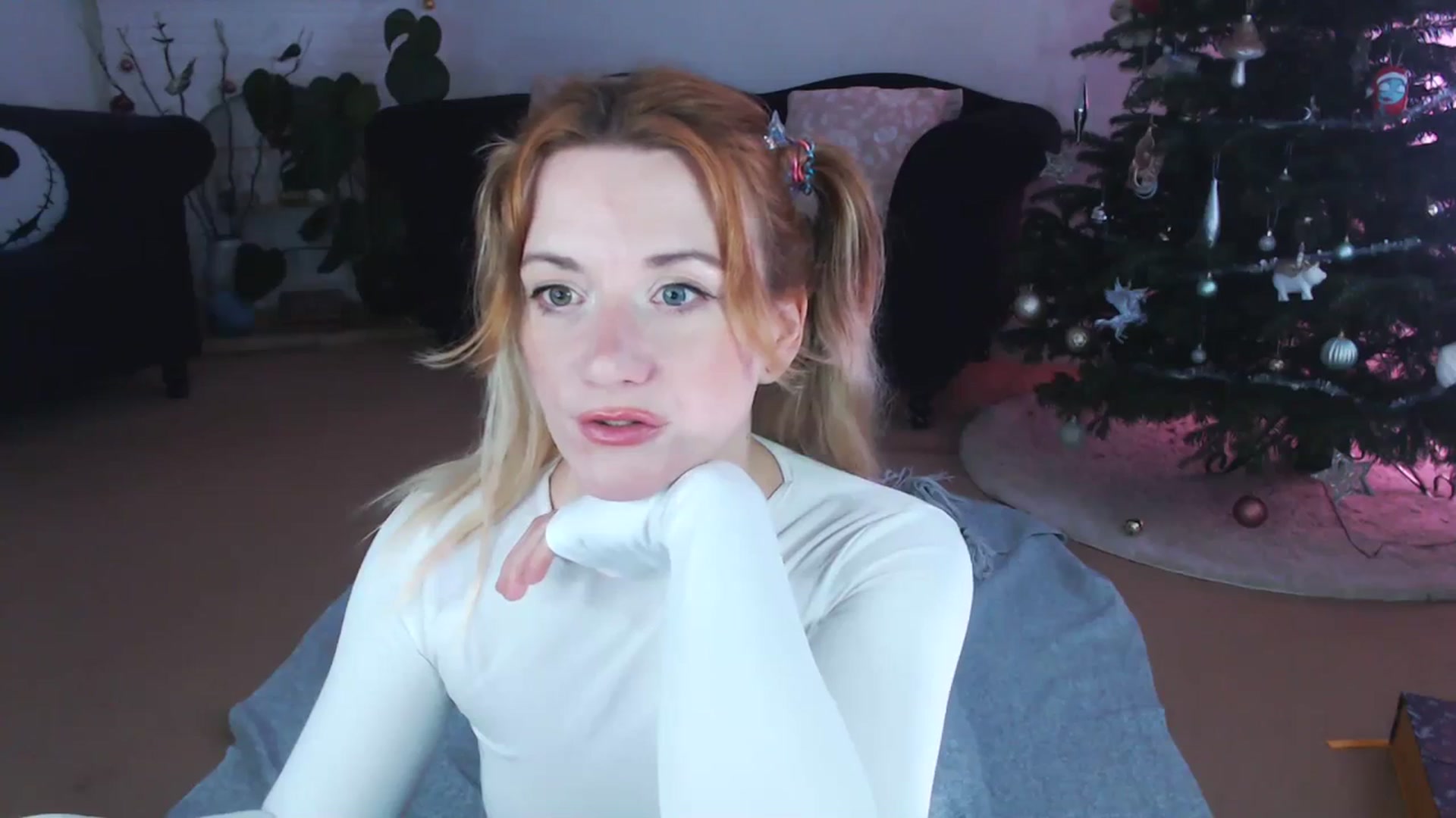 Gallery image thumbnail from DaisyChainedX's myfreecams stream on, 12/07/2023, 16:06 image 2 of 20