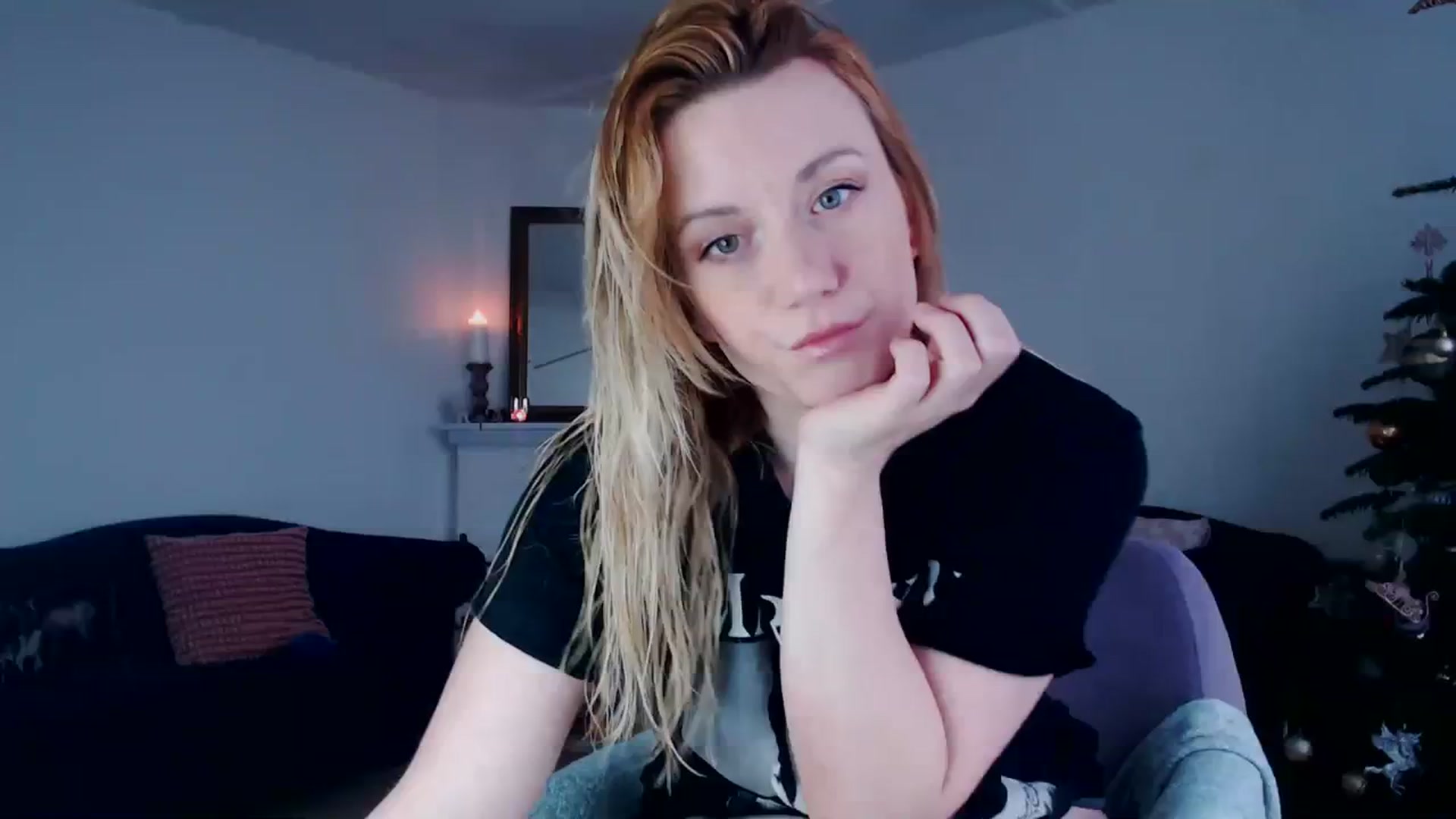Gallery image thumbnail from DaisyChainedX's myfreecams stream on, 12/12/2023, 11:07 image 1 of 20