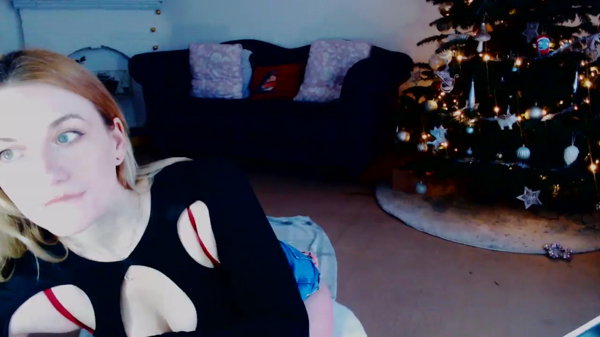 Gallery image thumbnail from DaisyChainedX's myfreecams stream on, 12/13/2023, 15:15 image 17 of 20