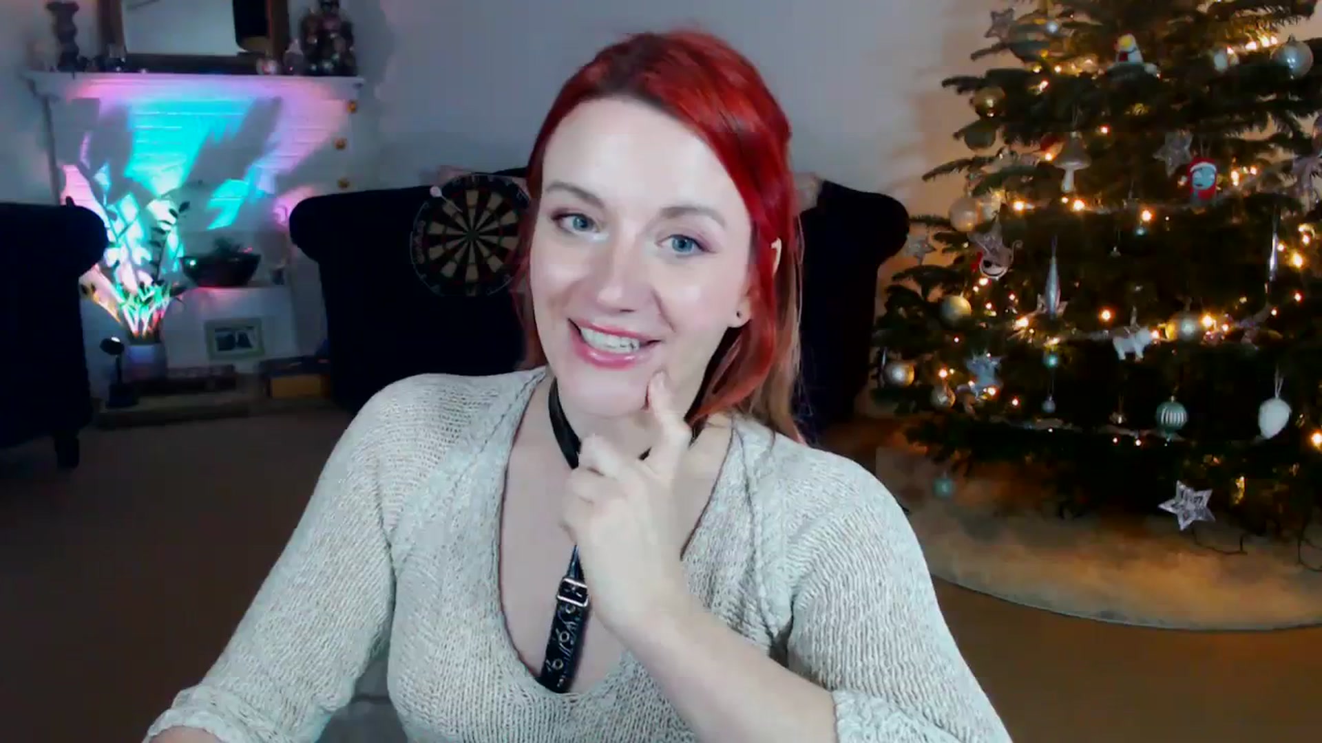 Gallery image thumbnail from DaisyChainedX's myfreecams stream on, 12/14/2023, 19:01 image 16 of 20