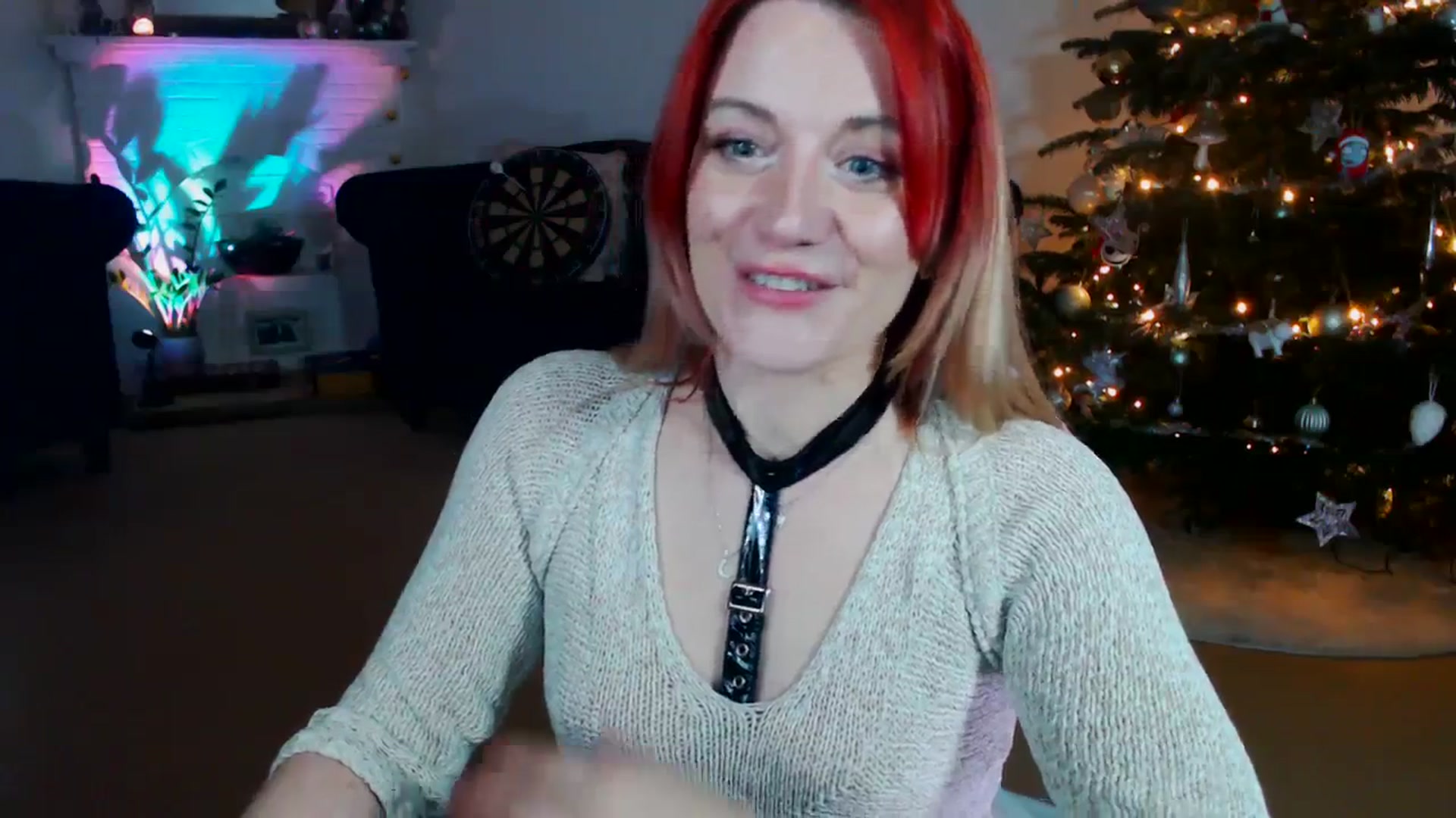 Gallery image thumbnail from DaisyChainedX's myfreecams stream on, 12/14/2023, 19:01 image 9 of 20