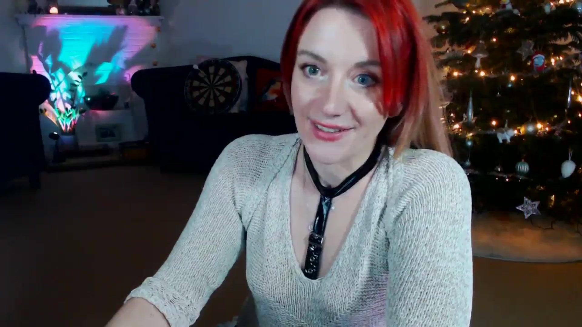 Gallery image thumbnail from DaisyChainedX's myfreecams stream on, 12/14/2023, 19:01 image 8 of 20