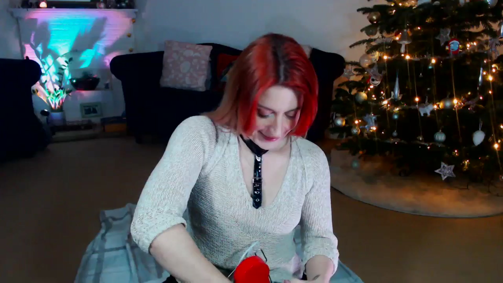 Gallery image thumbnail from DaisyChainedX's myfreecams stream on, 12/14/2023, 19:01 image 4 of 20