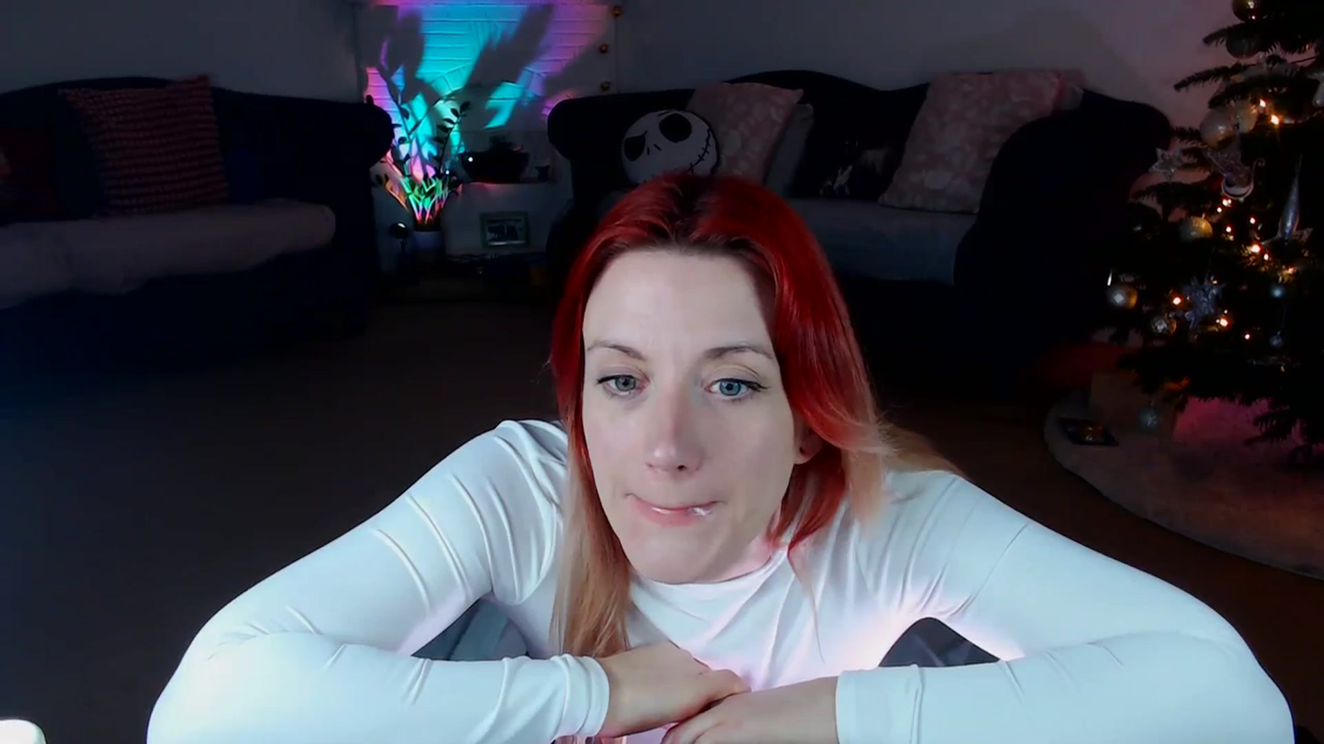 Gallery image thumbnail from DaisyChainedX's myfreecams stream on, 12/15/2023, 19:11 image 7 of 20
