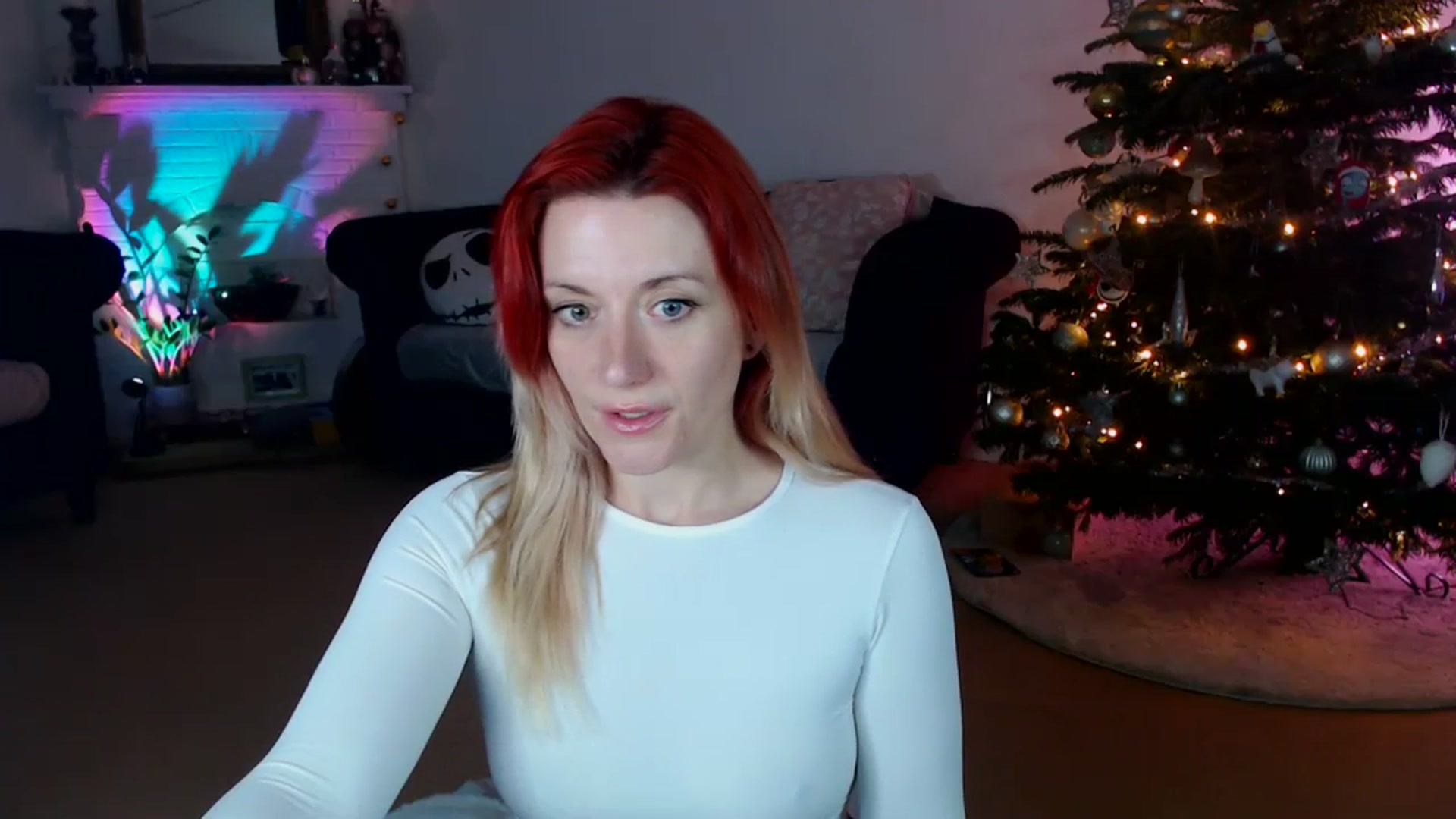 Gallery image thumbnail from DaisyChainedX's myfreecams stream on, 12/15/2023, 20:07 image 15 of 20