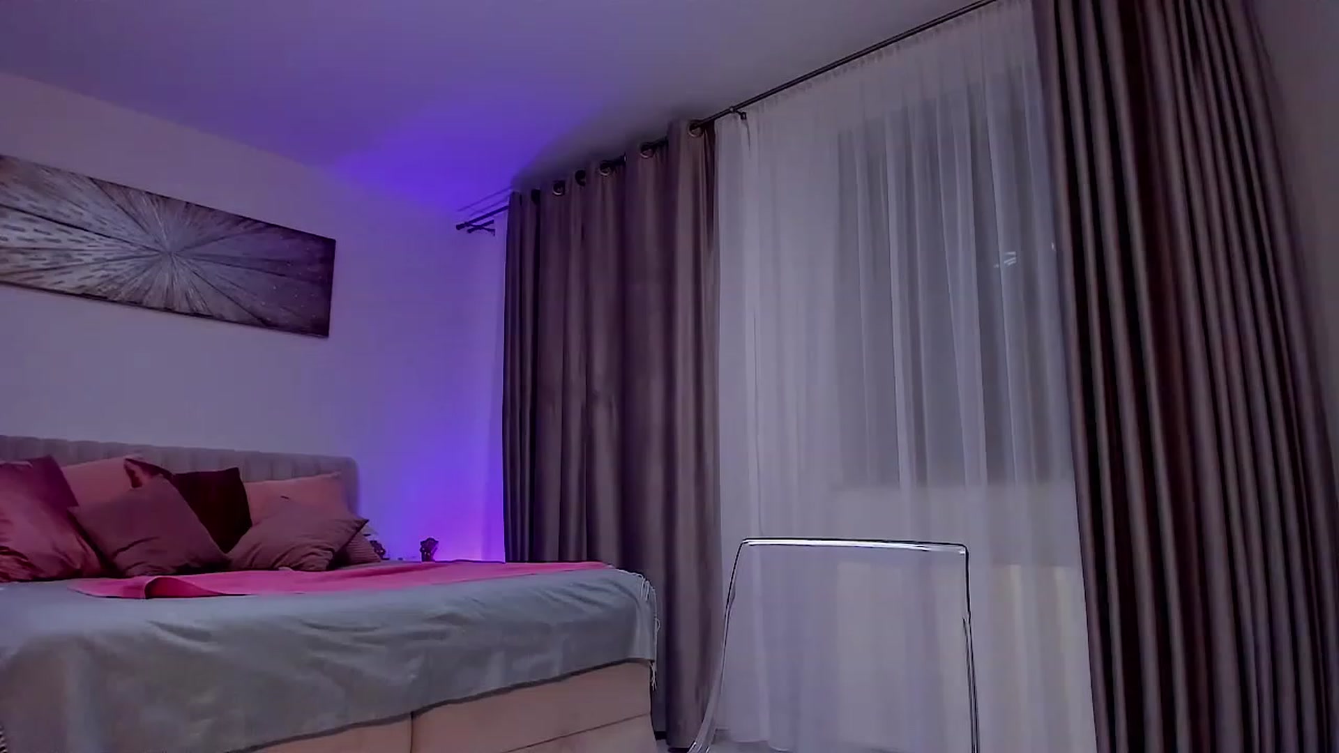Gallery image thumbnail from DaisyD1_'s myfreecams stream on, 12/22/2023, 04:53 image 7 of 20