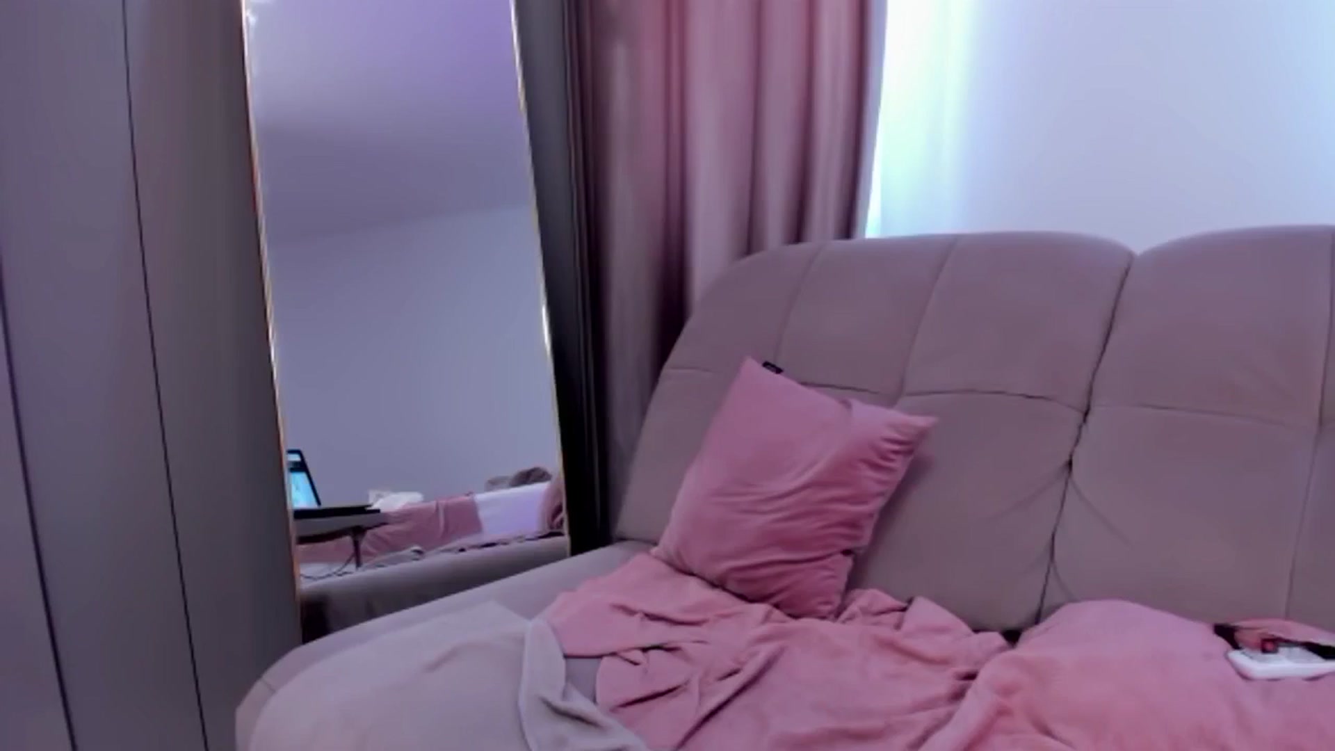 Gallery image thumbnail from DaisyD1_'s myfreecams stream on, 07/20/2024, 06:01 image 16 of 20