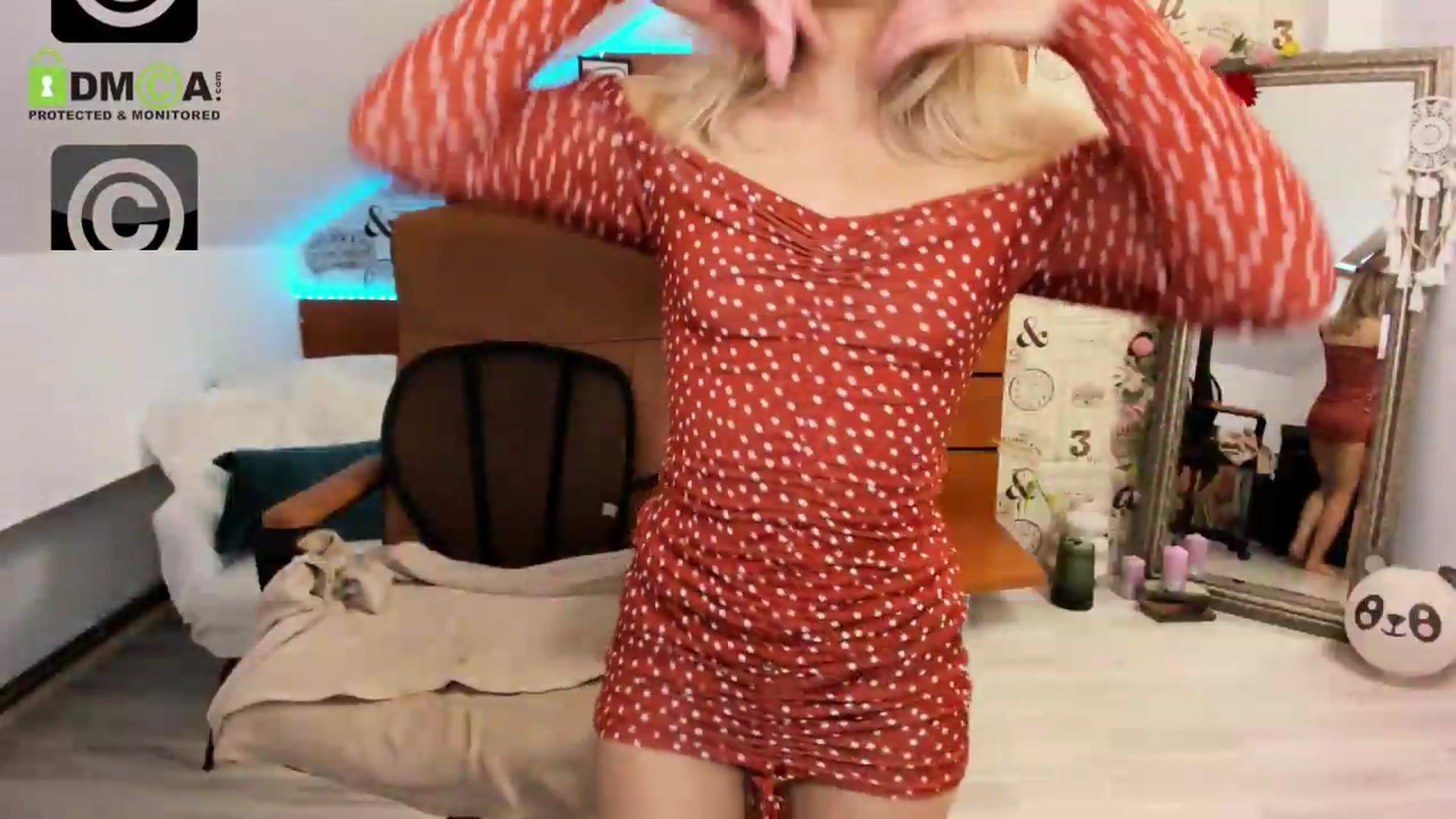 Gallery image thumbnail from DaisyLi's myfreecams stream on, 05/29/2026, 17:29 image 18 of 20
