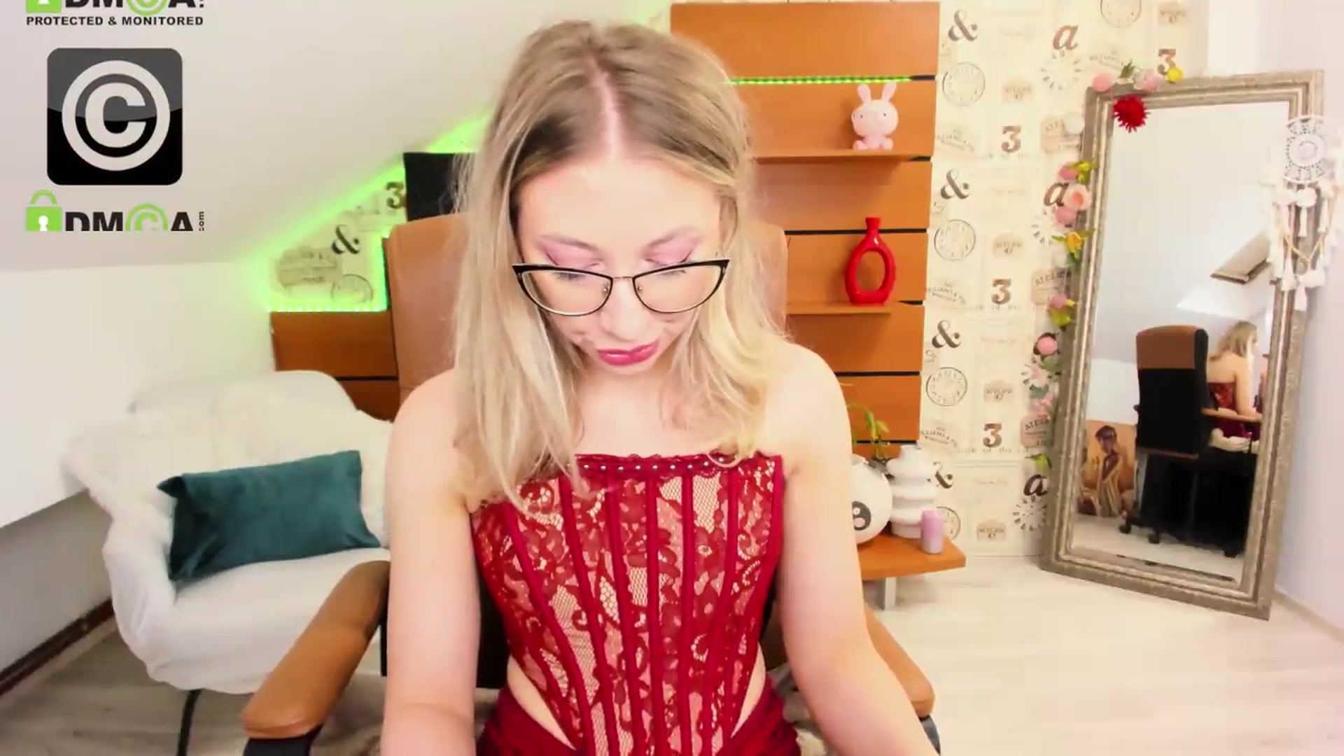 Gallery image thumbnail from DaisyLi's myfreecams stream on, 05/31/2026, 18:50 image 6 of 20