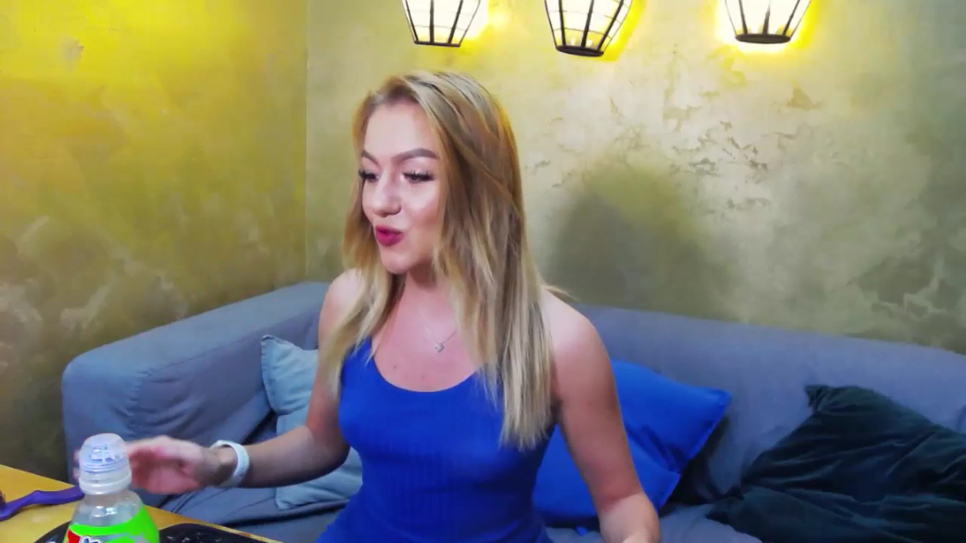 Gallery image thumbnail from DaisyRose_'s myfreecams stream on, 09/03/2023, 17:31 image 7 of 20