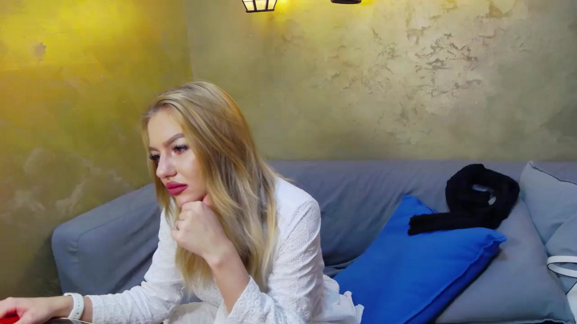Gallery image thumbnail from DaisyRose_'s myfreecams stream on, 09/24/2023, 17:13 image 13 of 20