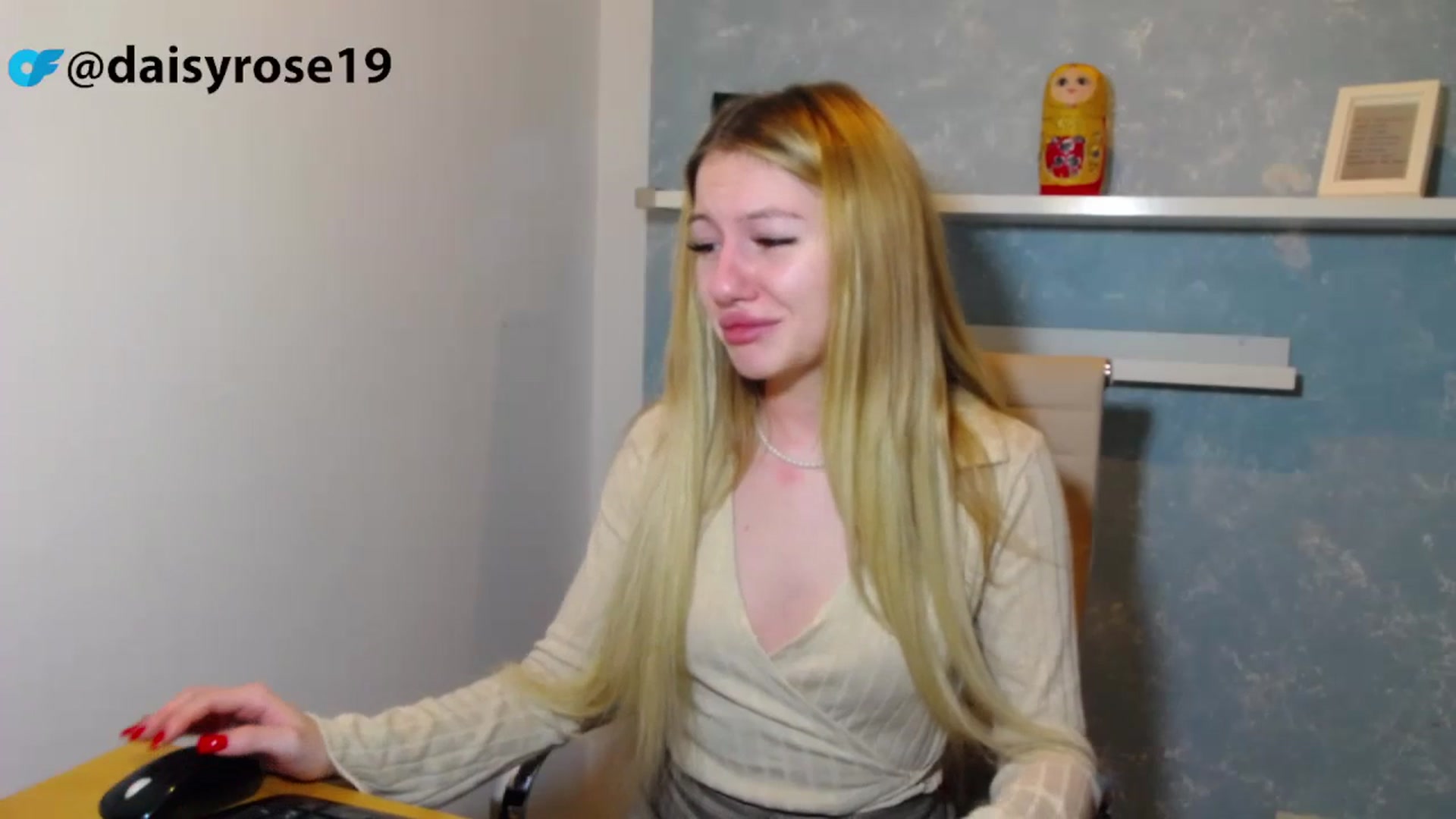 Gallery image thumbnail from DaisyRose_'s myfreecams stream on, 12/27/2023, 17:25 image 2 of 20