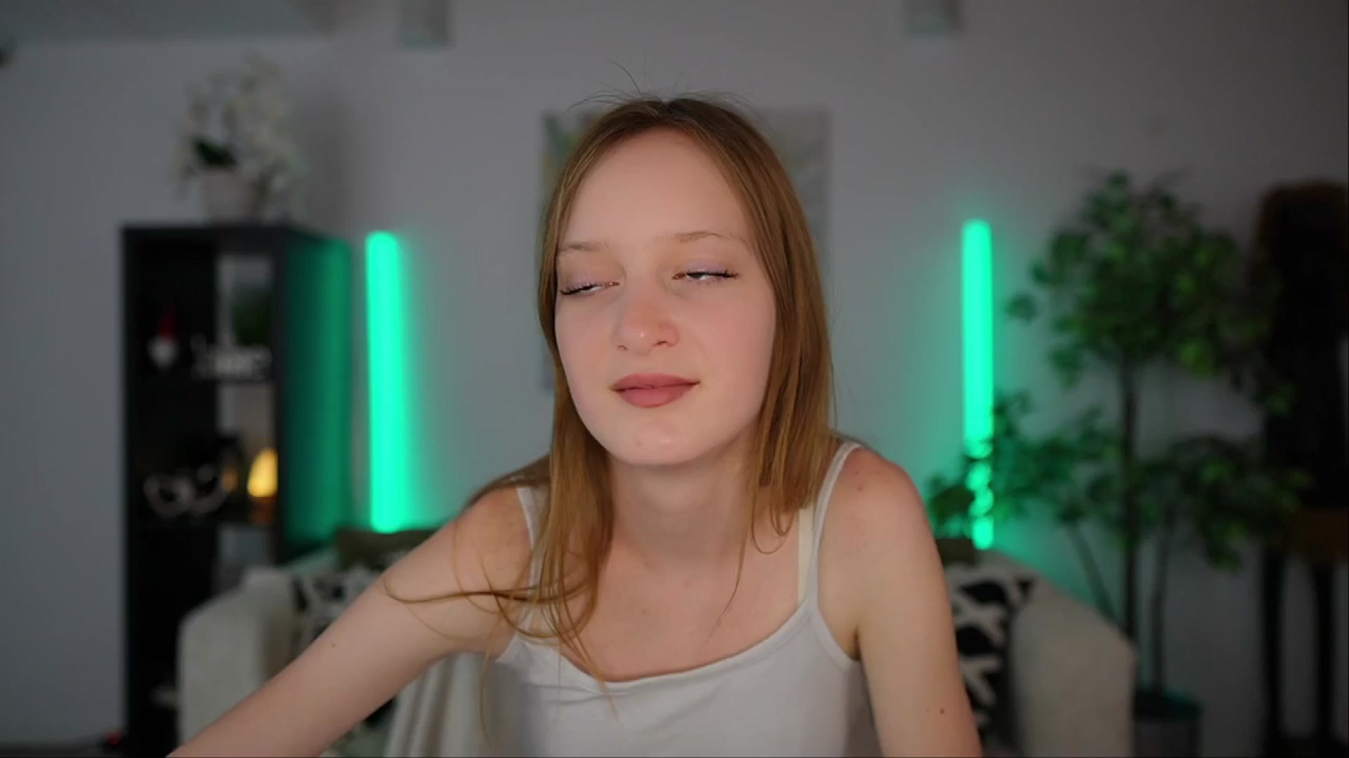Gallery image thumbnail from Daisy_Dash's myfreecams stream on, 12/27/2024, 10:38 image 4 of 20