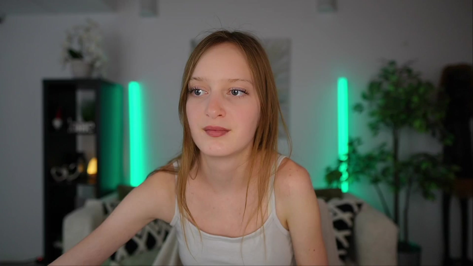 Gallery image thumbnail from Daisy_Dash's myfreecams stream on, 12/27/2024, 11:54 image 7 of 20