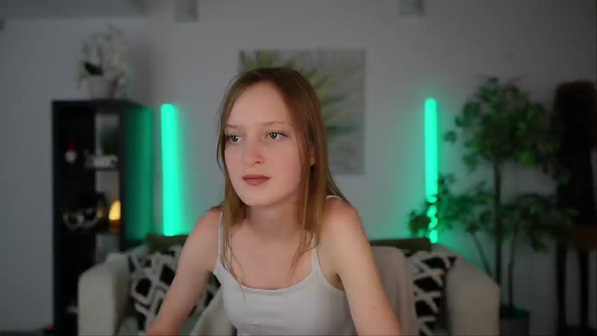 Gallery image thumbnail from Daisy_Dash's myfreecams stream on, 12/27/2024, 13:52 image 16 of 20