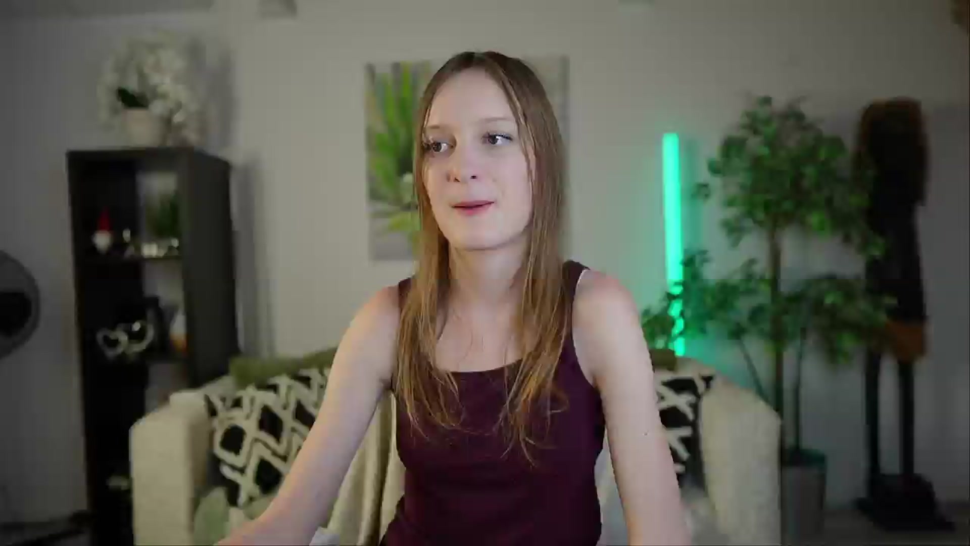 Gallery image thumbnail from Daisy_Dash's myfreecams stream on, 12/28/2024, 12:51 image 15 of 20