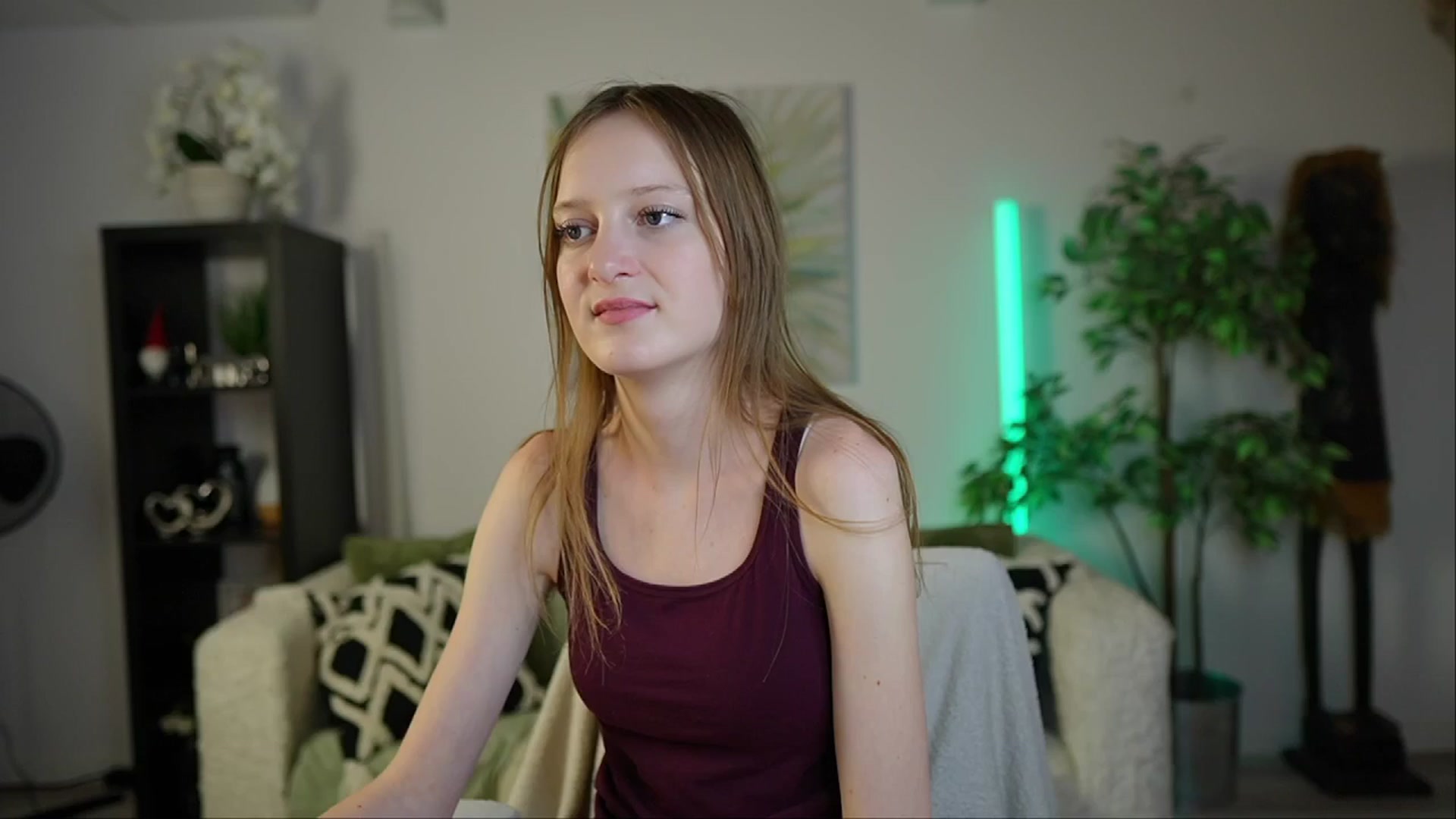 Gallery image thumbnail from Daisy_Dash's myfreecams stream on, 12/28/2024, 13:45 image 4 of 20