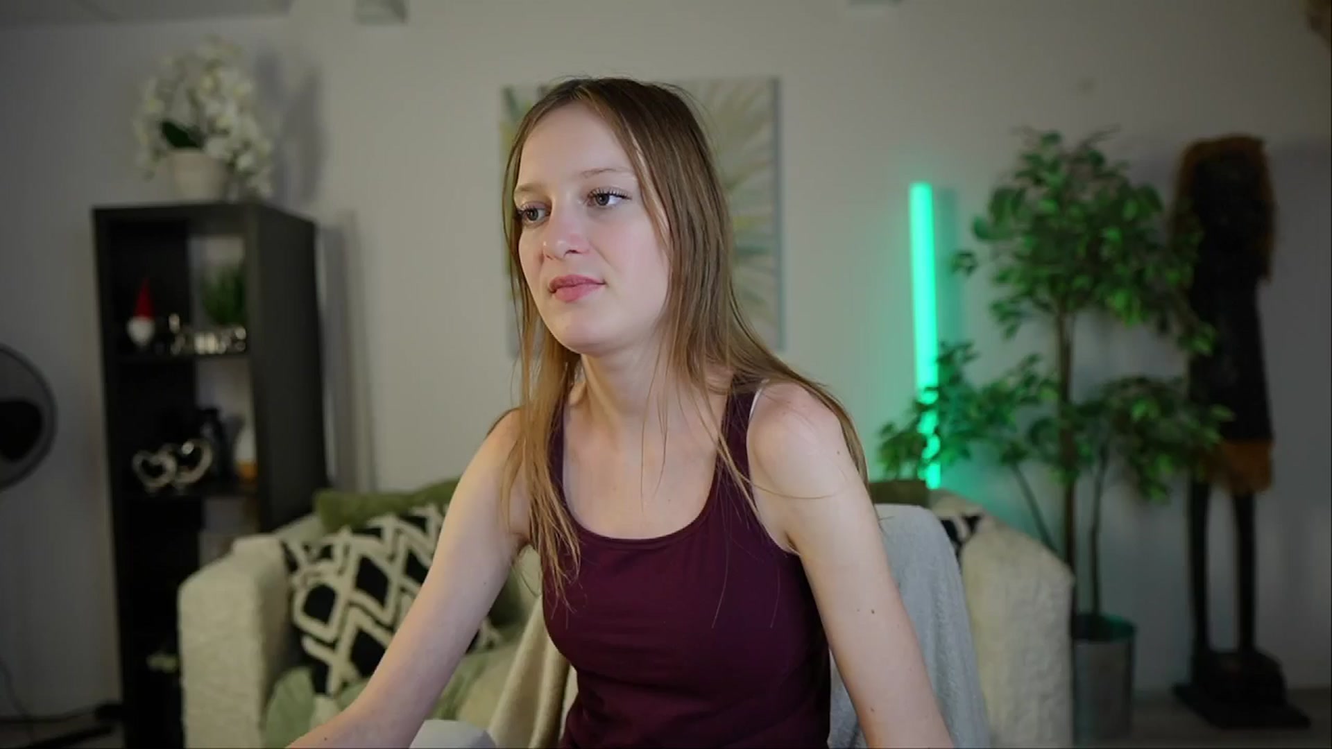 Gallery image thumbnail from Daisy_Dash's myfreecams stream on, 12/28/2024, 13:45 image 12 of 20