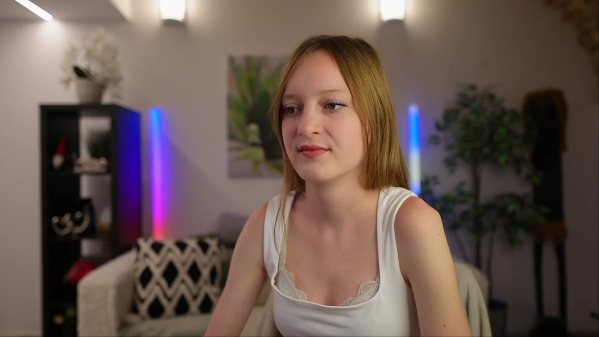 Gallery image thumbnail from Daisy_Dash's myfreecams stream on, 01/05/2025, 10:06 image 8 of 20