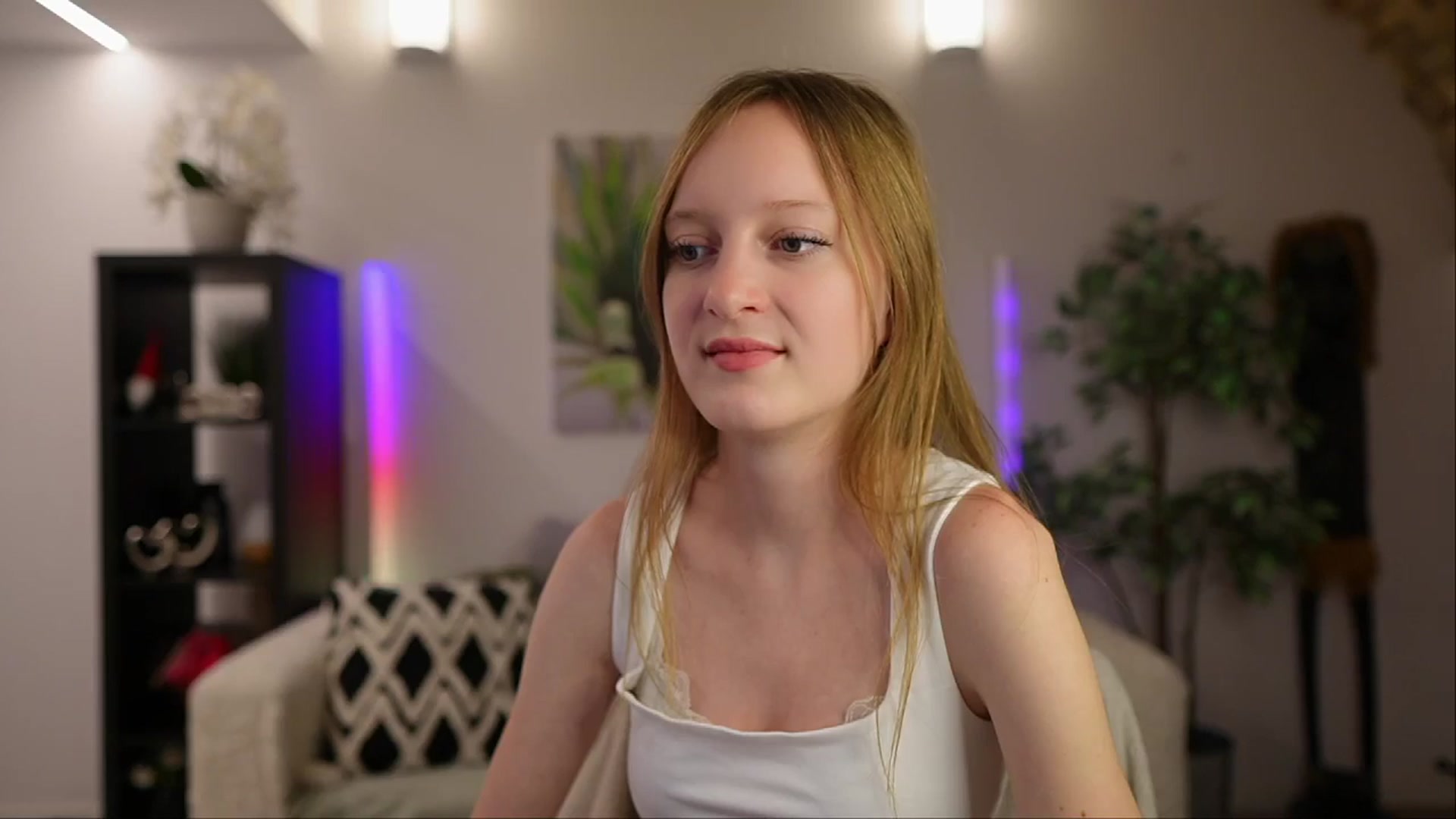 Gallery image thumbnail from Daisy_Dash's myfreecams stream on, 01/05/2025, 10:46 image 18 of 20