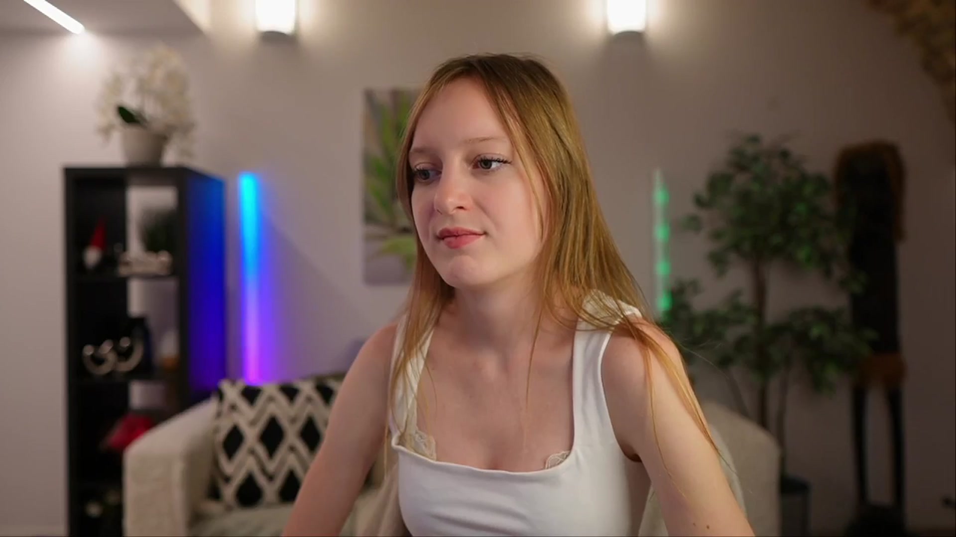 Gallery image thumbnail from Daisy_Dash's myfreecams stream on, 01/05/2025, 10:46 image 12 of 20
