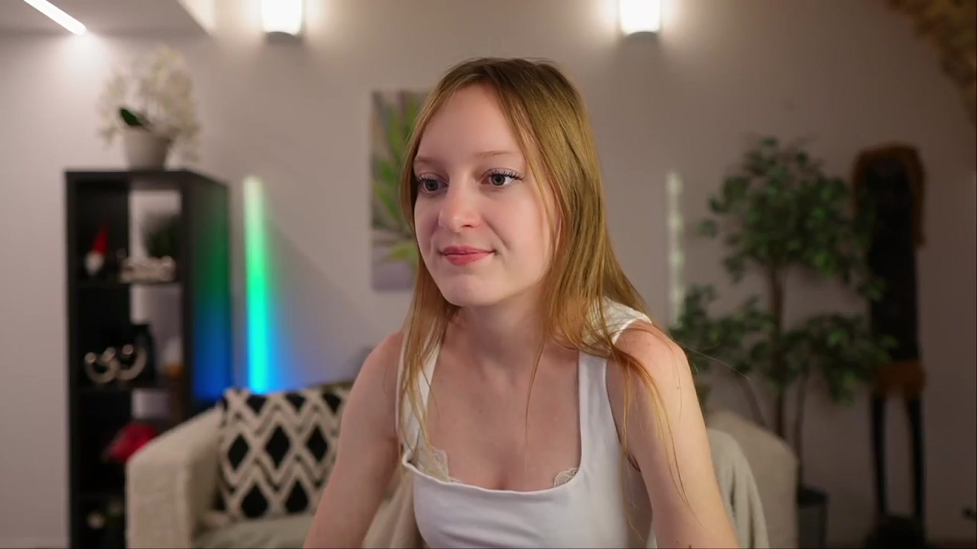 Gallery image thumbnail from Daisy_Dash's myfreecams stream on, 01/05/2025, 10:46 image 15 of 20