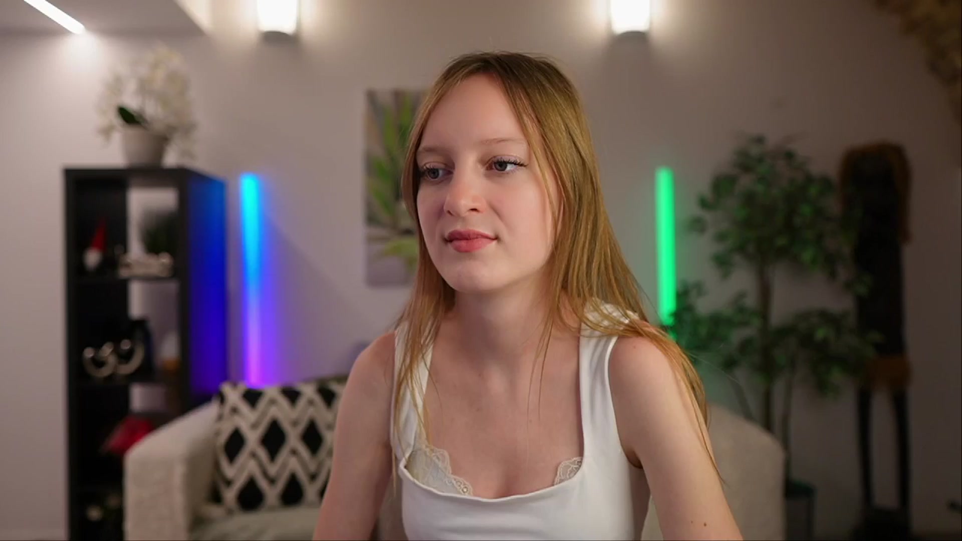 Gallery image thumbnail from Daisy_Dash's myfreecams stream on, 01/05/2025, 10:46 image 4 of 20