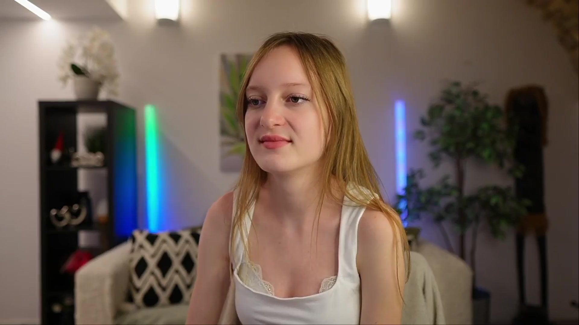 Gallery image thumbnail from Daisy_Dash's myfreecams stream on, 01/05/2025, 10:46 image 6 of 20